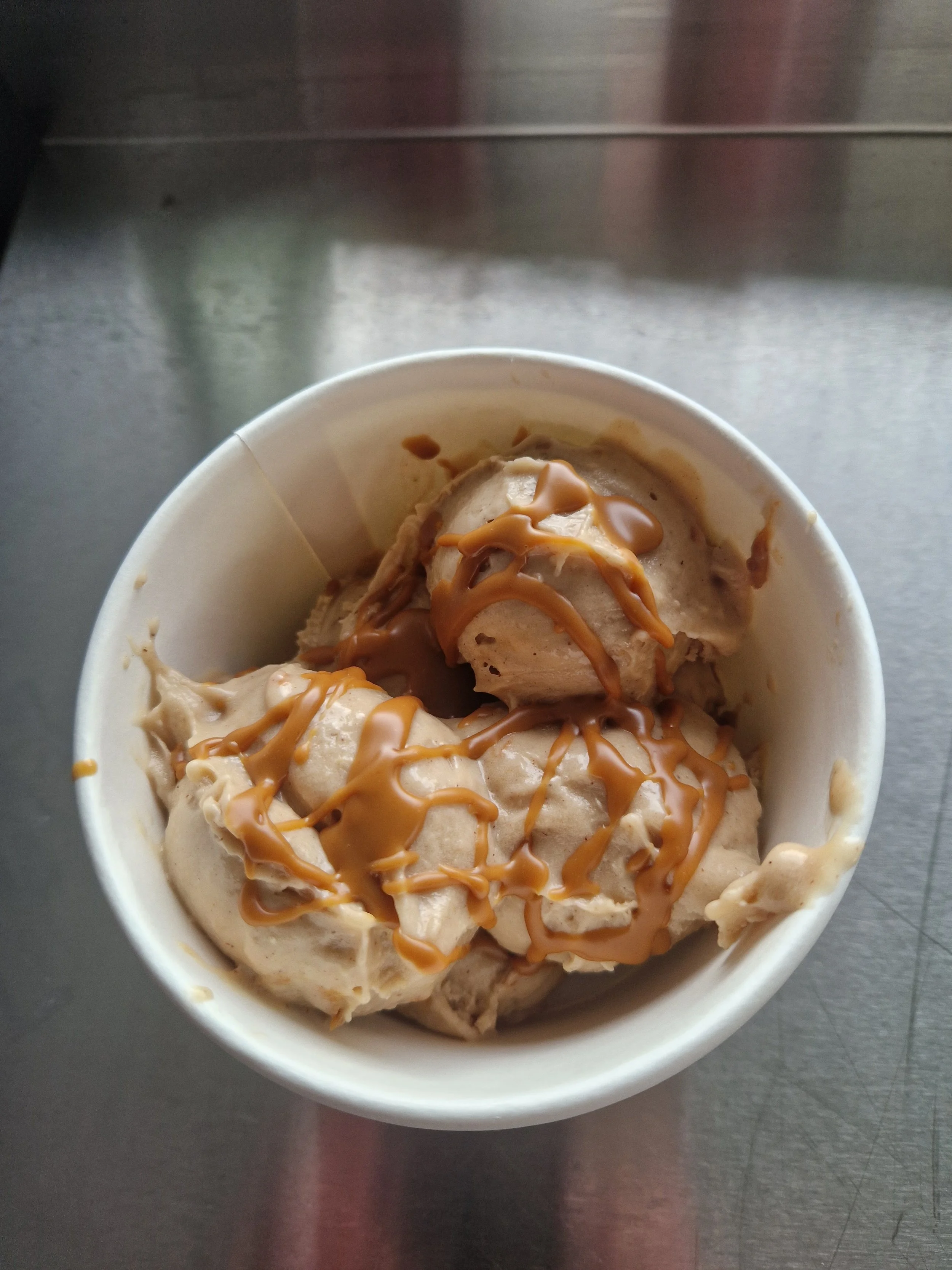 Vegan biscoff gelato