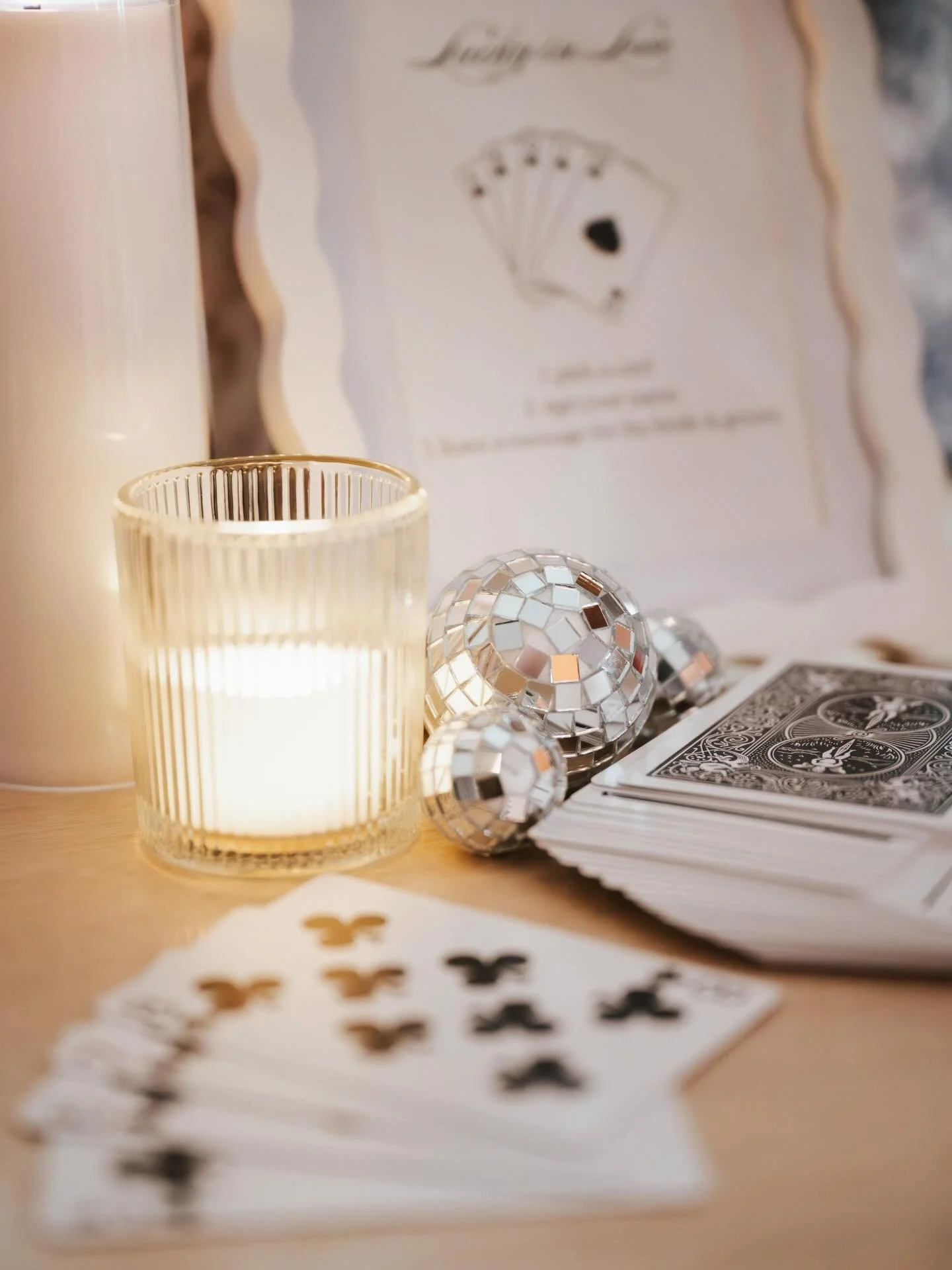 lucky in love 🎰

venue: @anejomexican 
details: @oakandseaevents_ 
mua: @brianariley_mua 
photography: @briannacaswellphotography 
hair: @hair.bytonii