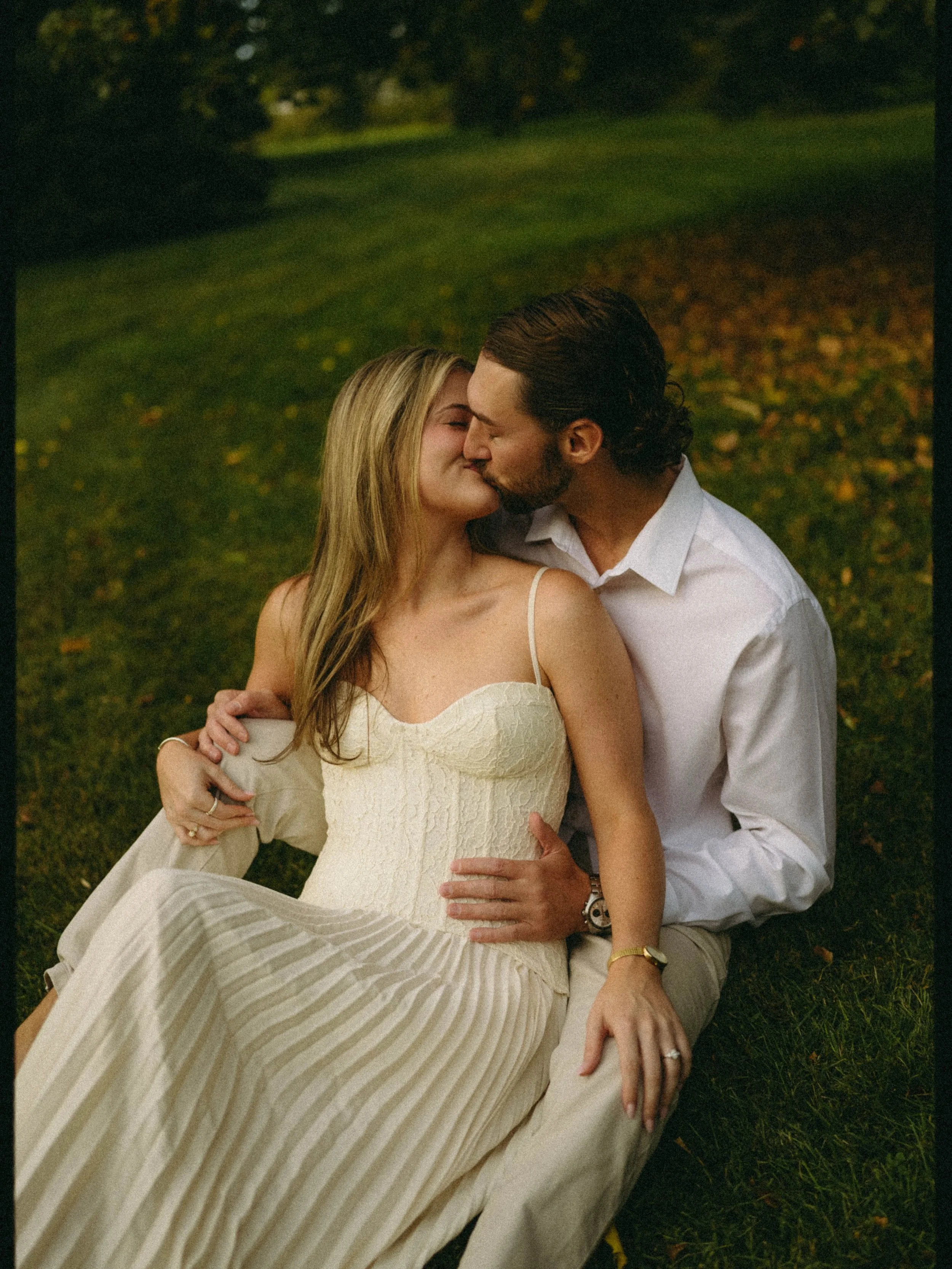 Pro-tip: bring a speak to your engagement sessions 🎶🤎

Brenna &amp; Jake were a pleasure to spend the evening with. I loved our side chats in between shots, hearing about their proposal, getting to know them on a deeper level and connect through mu