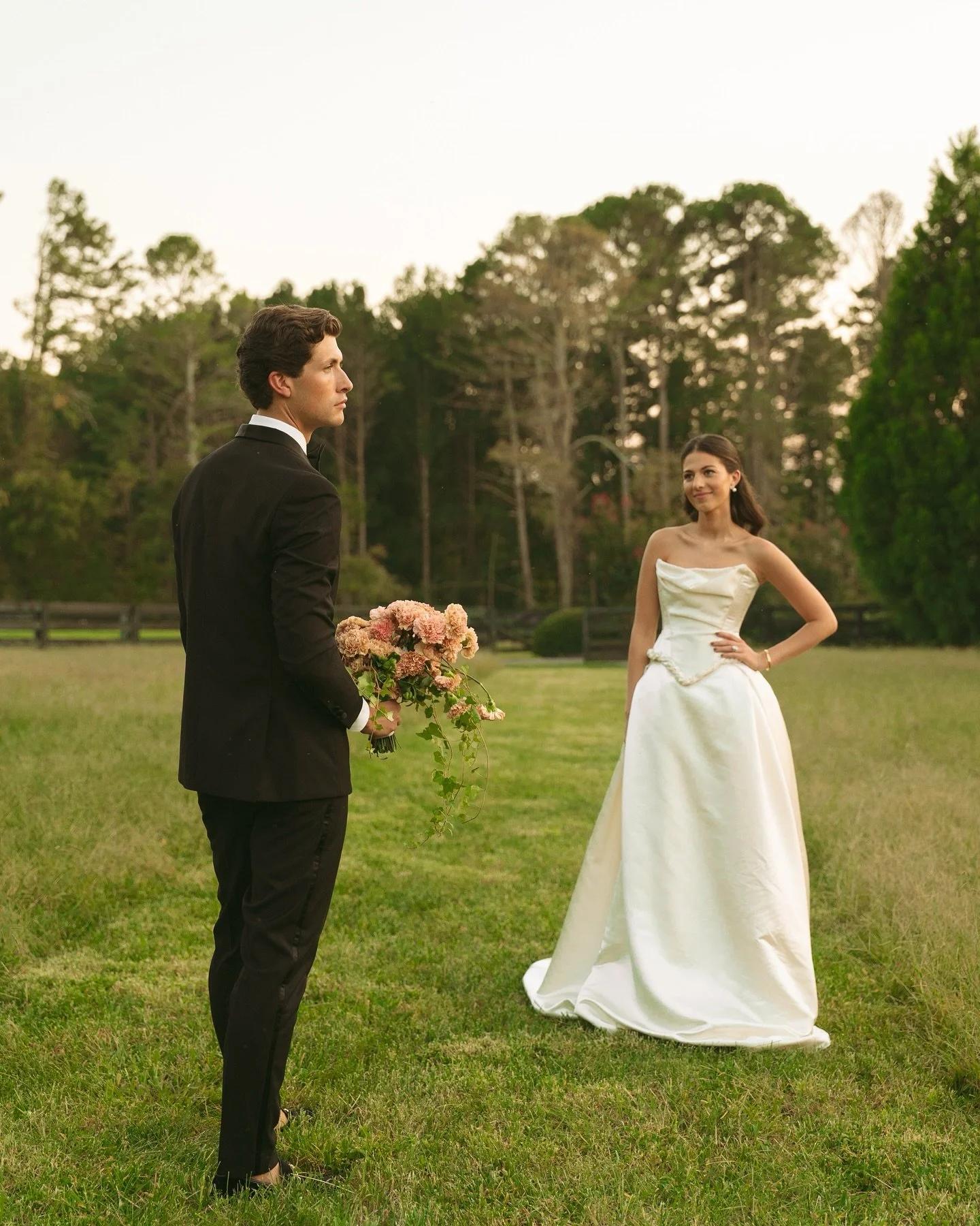 When you want your wedding to feel like Gatsby in the country side, this is what it looks like ✨🤍

Photographer: @madebyjamstudios 
Planner: @breadandbutterevents 
Florals: @petal_plug 
Stationary: @raandco.design 
Makeup: @cathxcreations 
Rentals: 