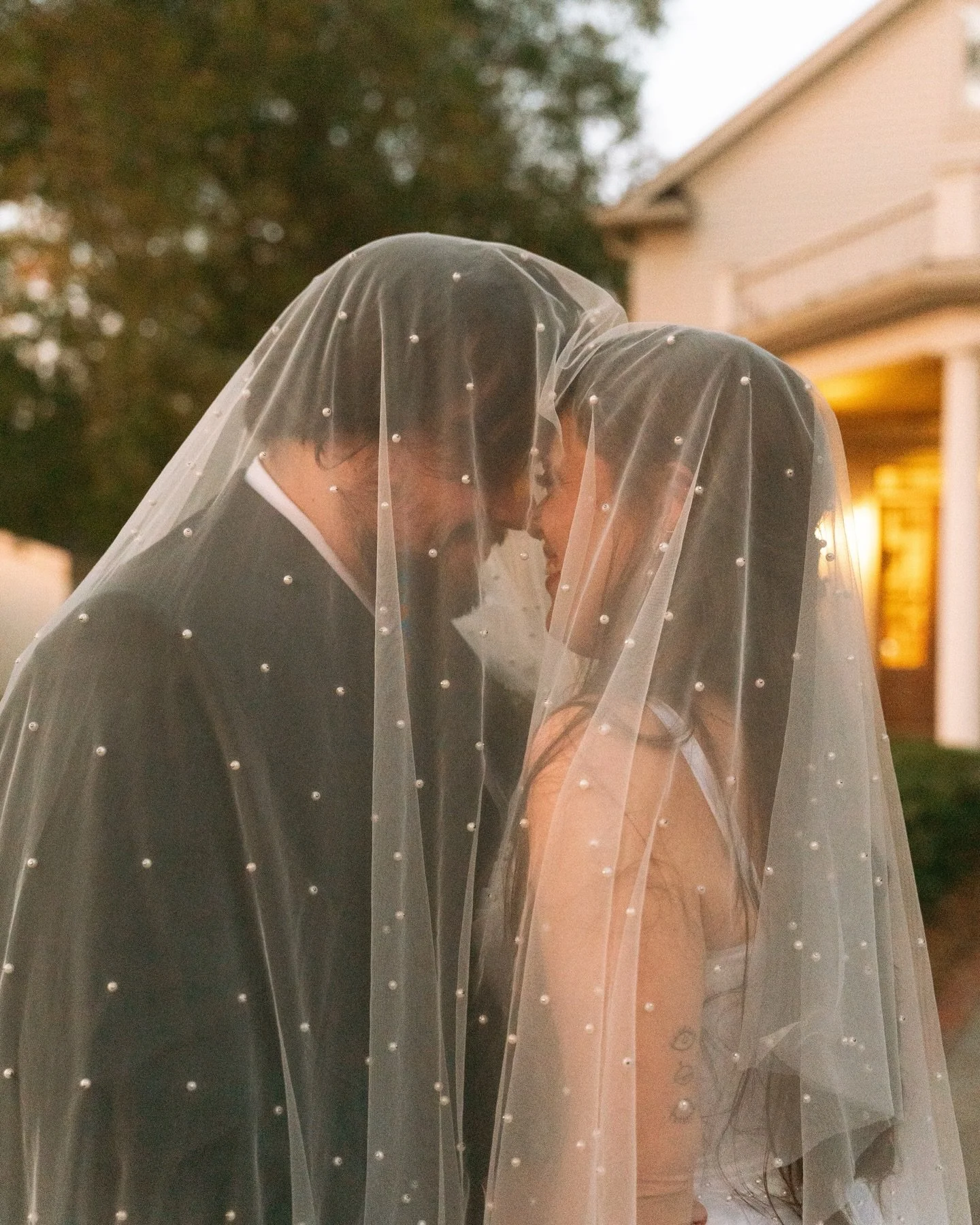When your wedding day feels like the best parts a rom-com movie, you&rsquo;ve done something right 🥰

If this is how you want your photos to feel, let&rsquo;s chat &amp; make some magic happen ✨

SS for @jordanyvonnephotos