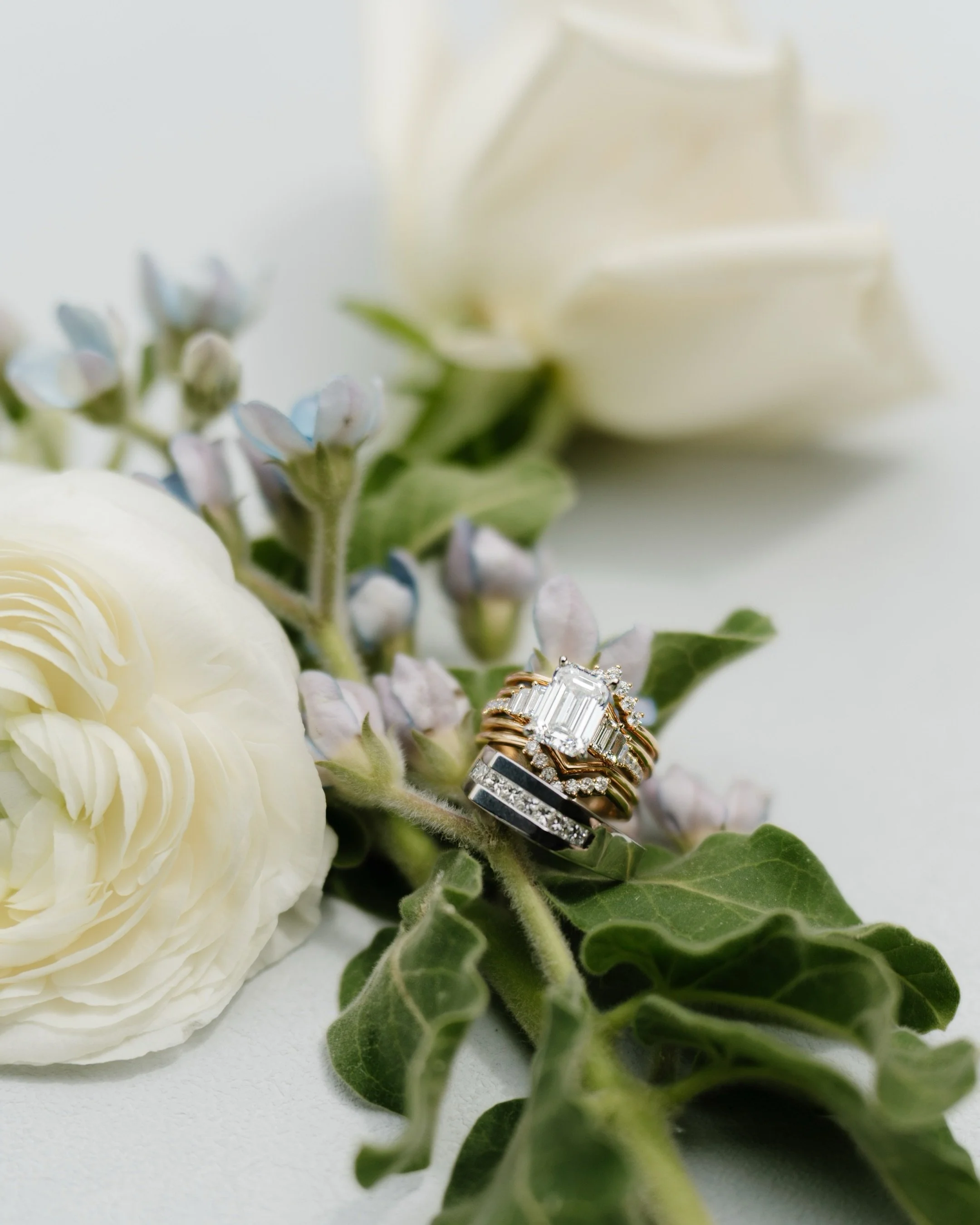 a little bit of sneak peek details we delivered 24 hours after Kat &amp; Ryan&rsquo;s wedding day in the mountains ✨⛰️

Vendor team: 
Photographer: @madebyjamstudios 
Videographer: @madebyjamstudios 
Florals: @thecottageflorals 
Venue: @southerntreep