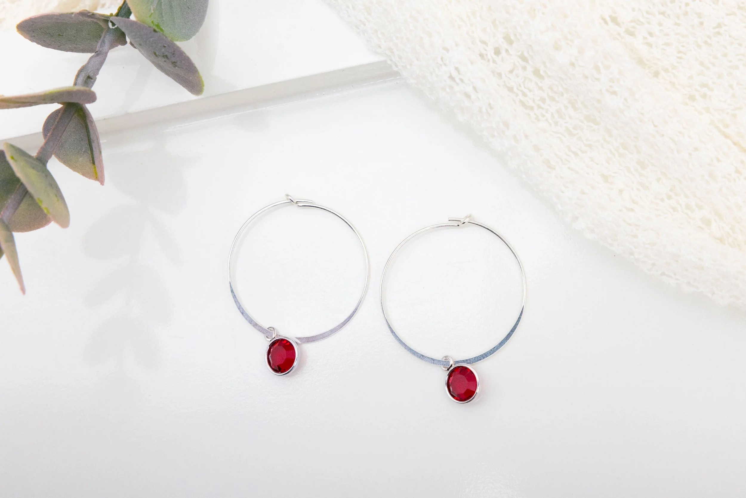 Boucles d’oreilles en argent sterling 925 & grenat rouge