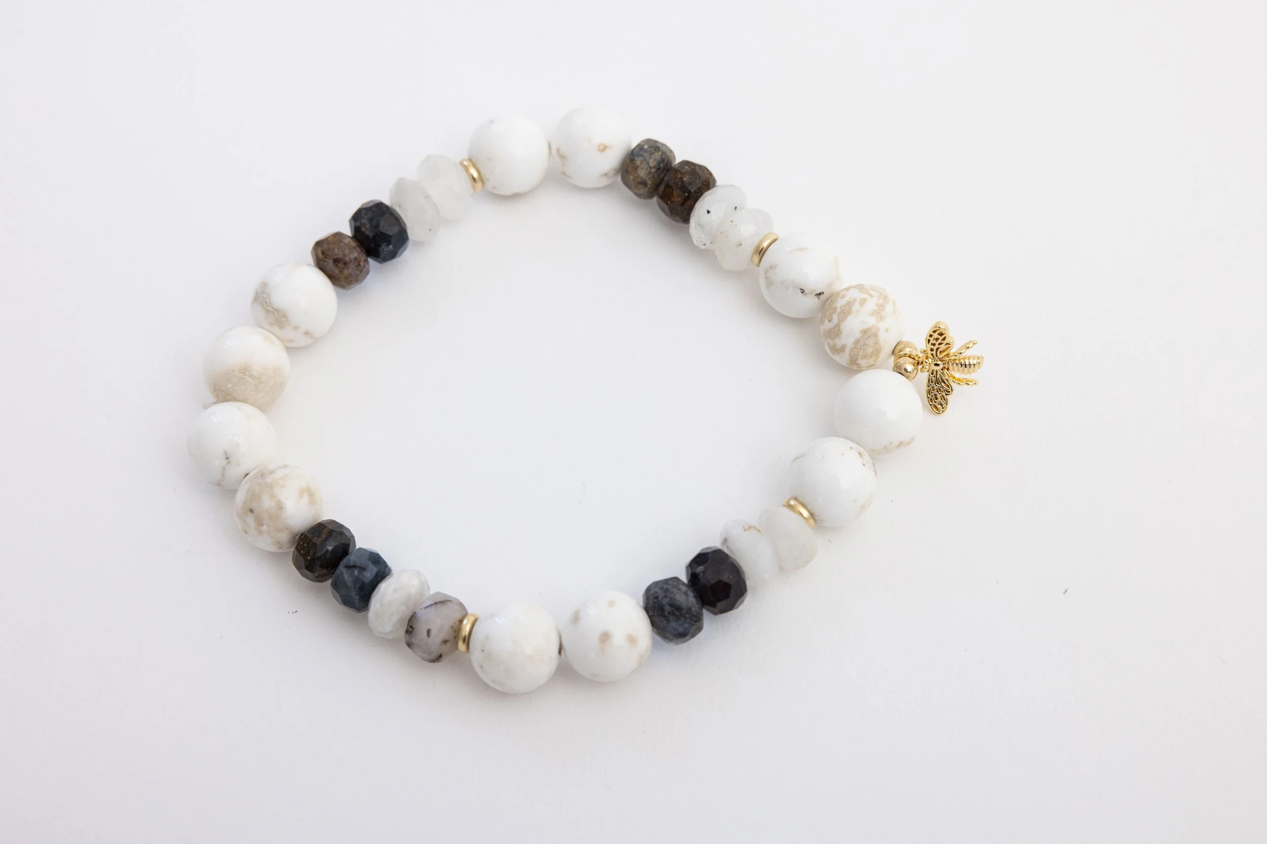 Bracelet en magnésite, piétersite, pierre de lune & or 14 K