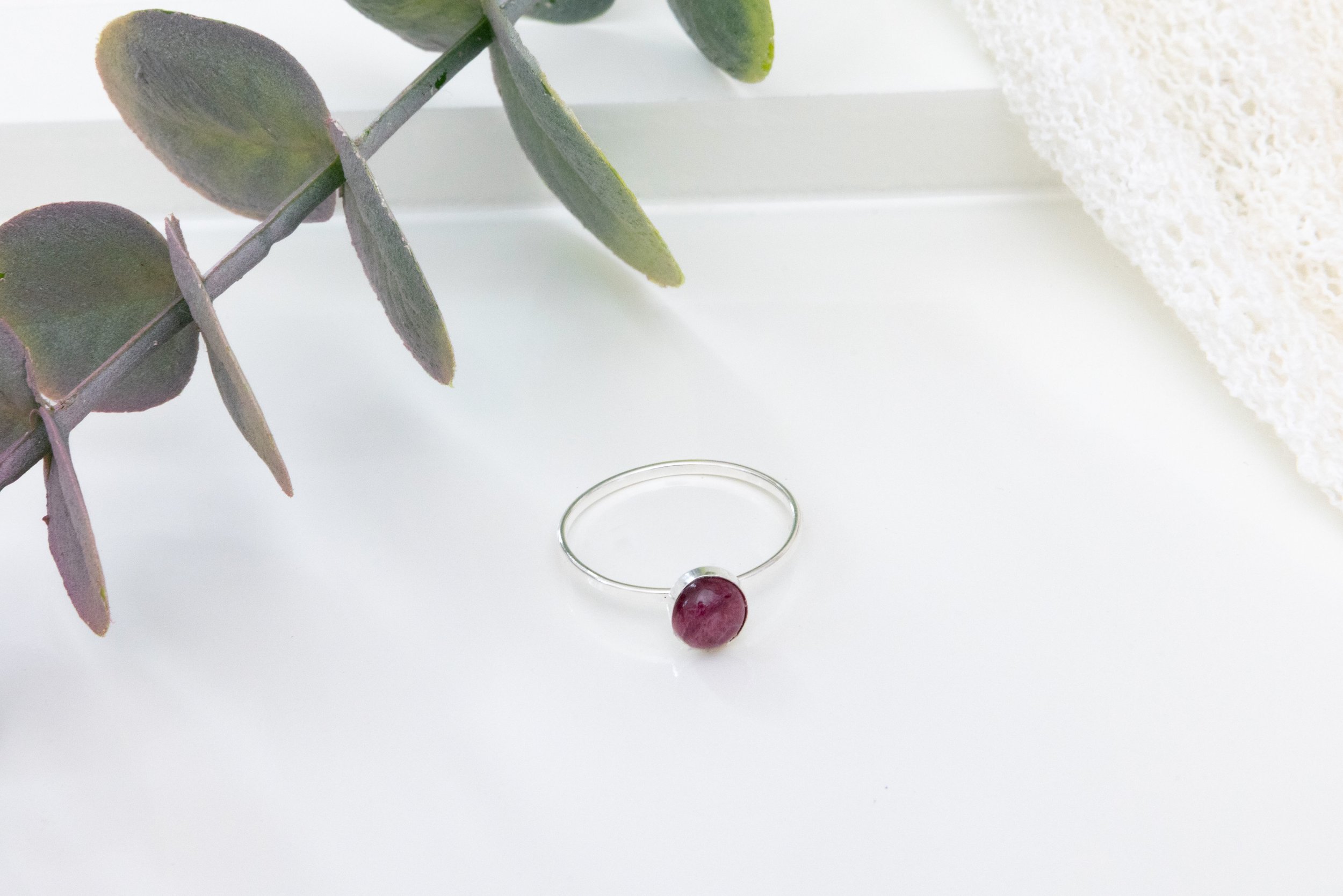 Bague en argent sterling avec Spiny Oyster mauve 6 mm