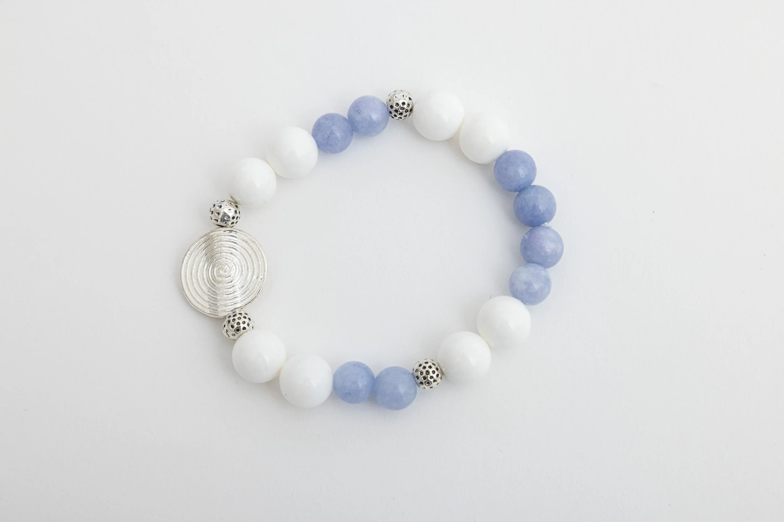 blue aquamarine fond blanc.jpg