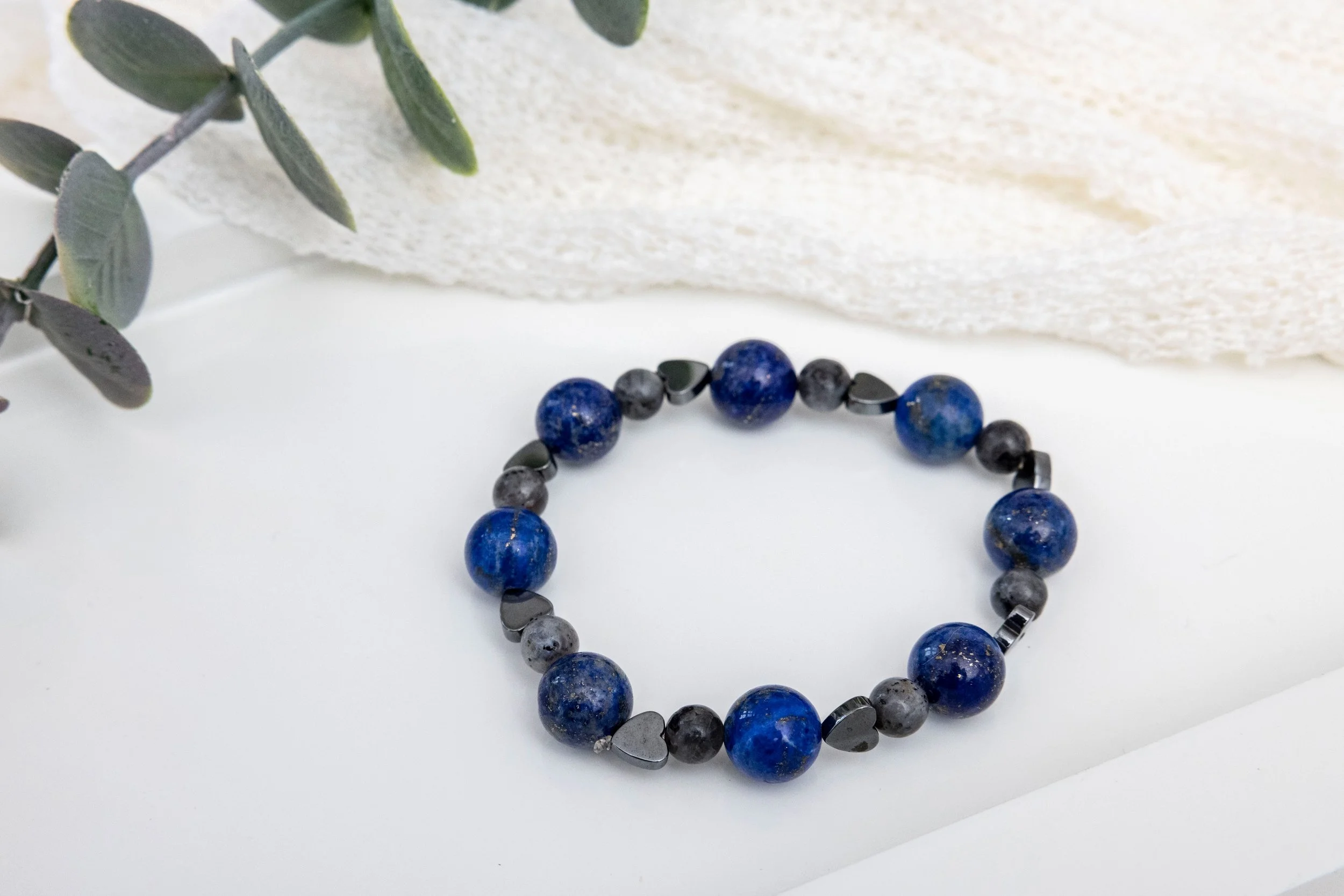 Bracelet Lapis-lazuli, Larkivite & Cœurs en Hématite