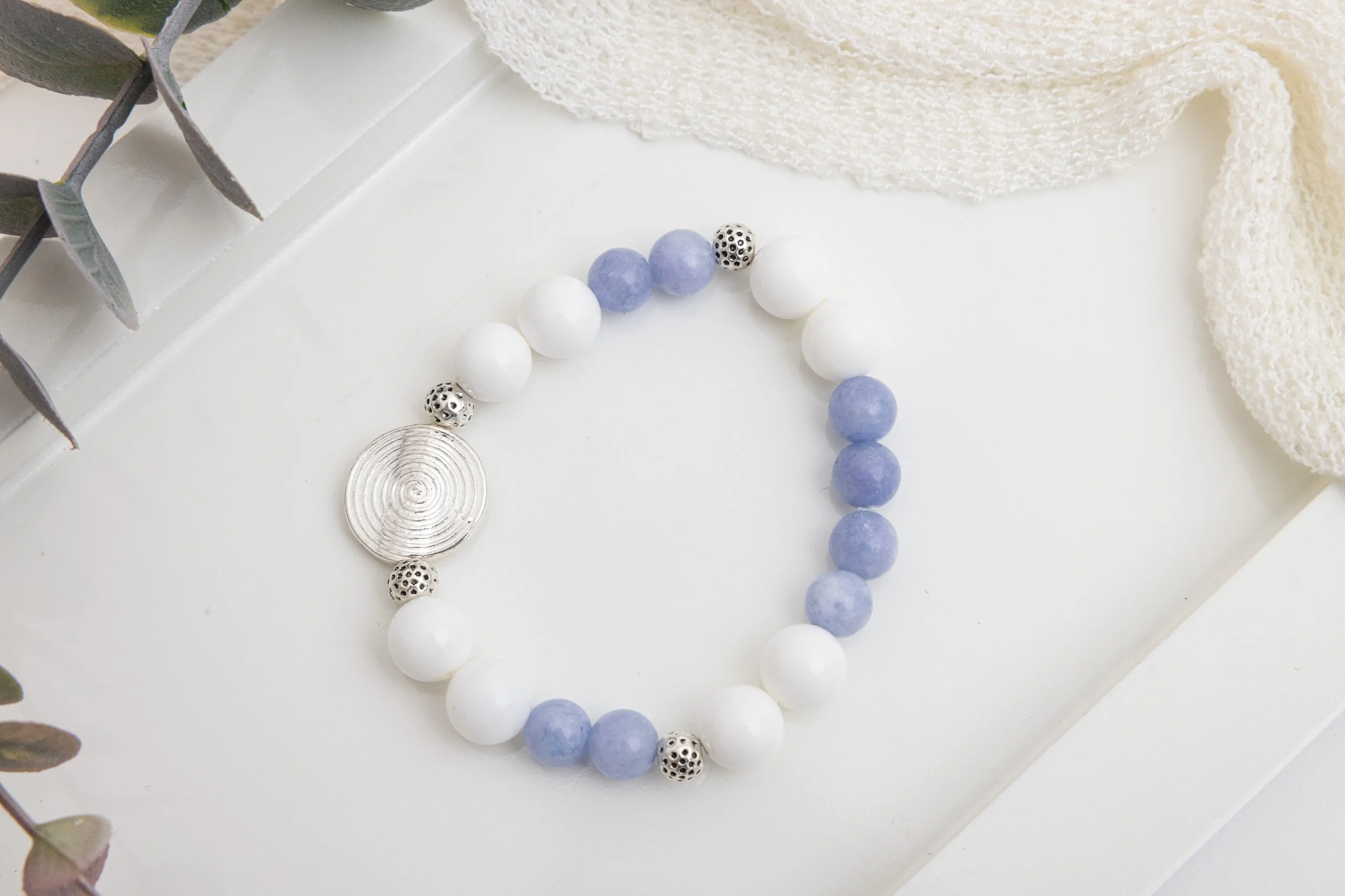 blue aquamarine fond avec châle.jpg