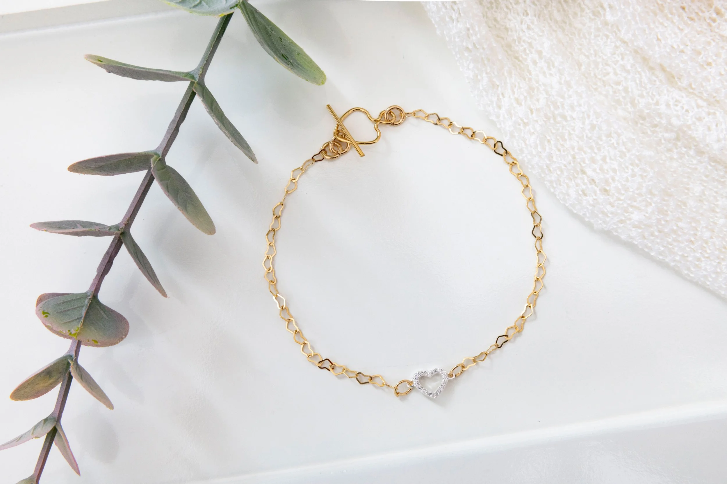 Bracelet cœurs en or 14K avec zircon