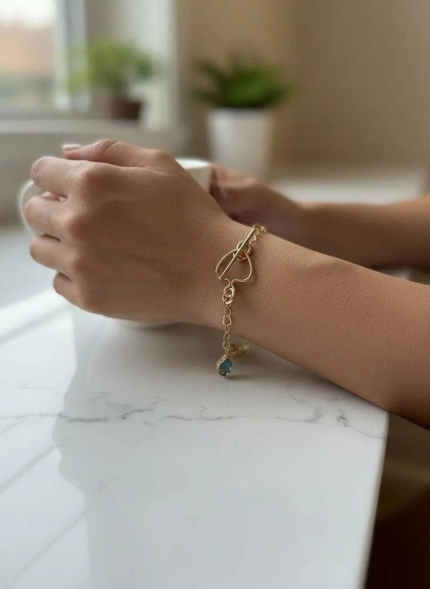 Bracelet Cœur en Or 14 Carats avec Aigue-Marine – Connecteur Perles Or & Fermoir Cœur 14K