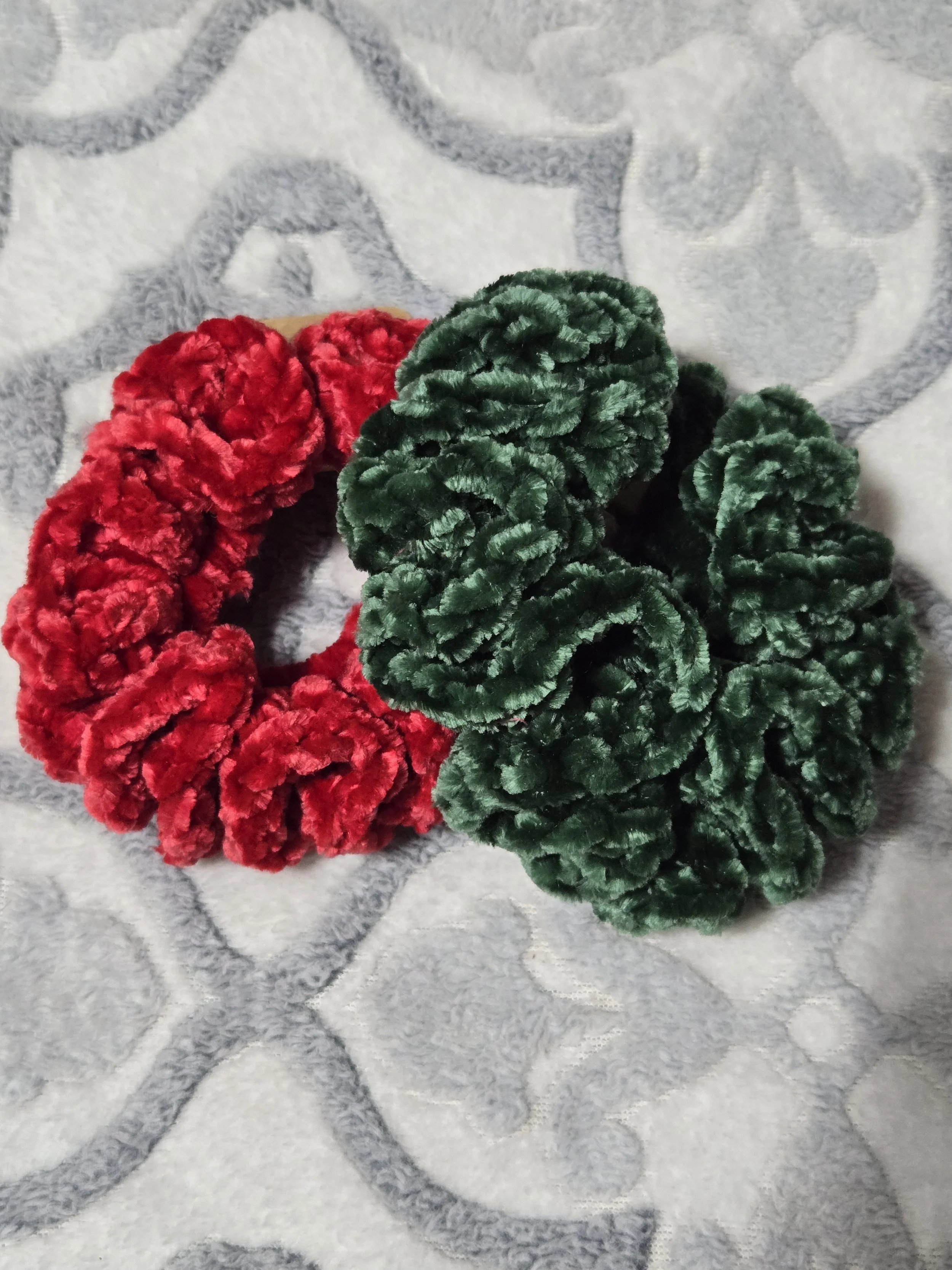 "Merry" Scrunchies Set 2