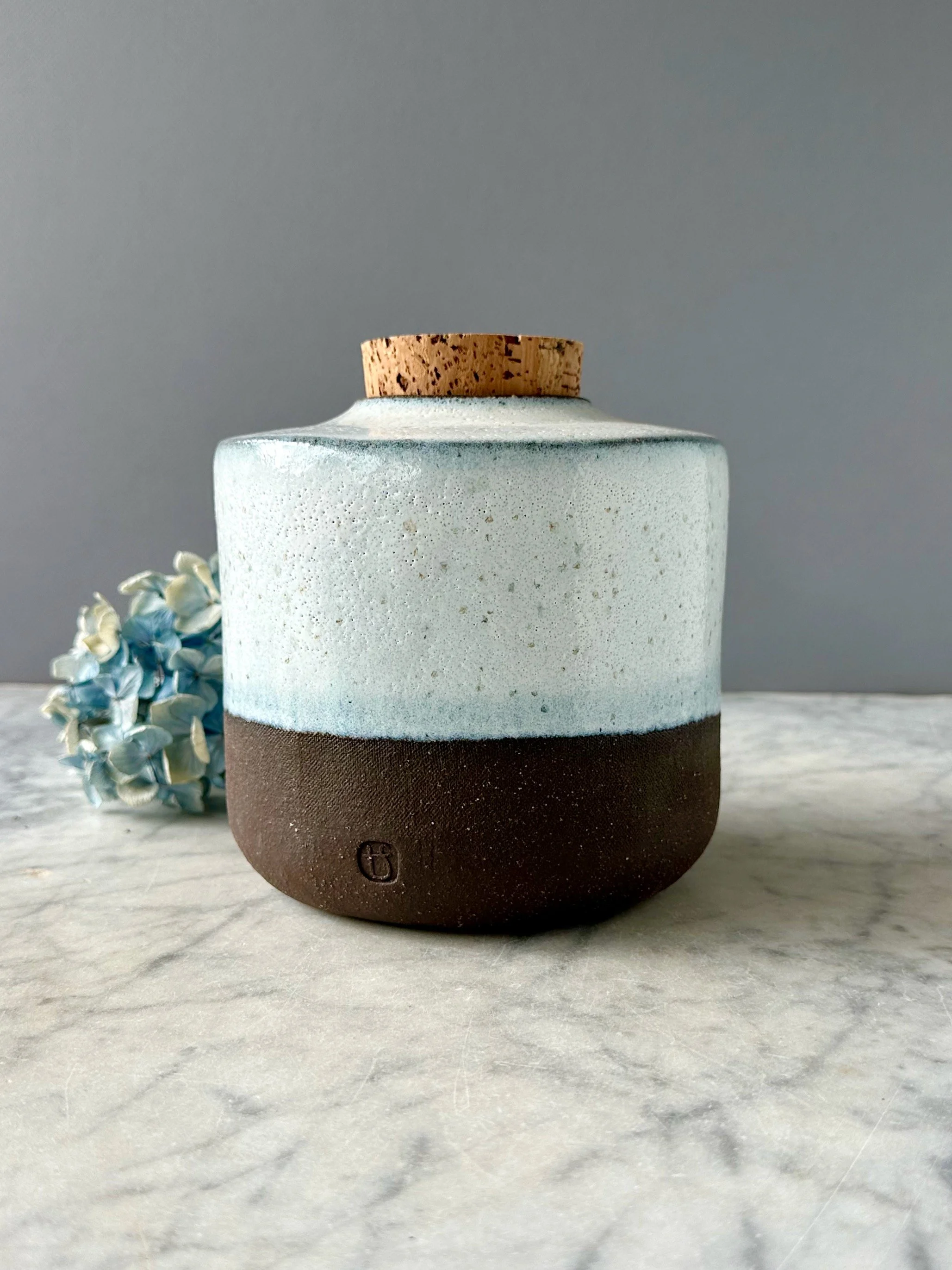 Serenity Urn -100- Large Pets, Large Keepsake