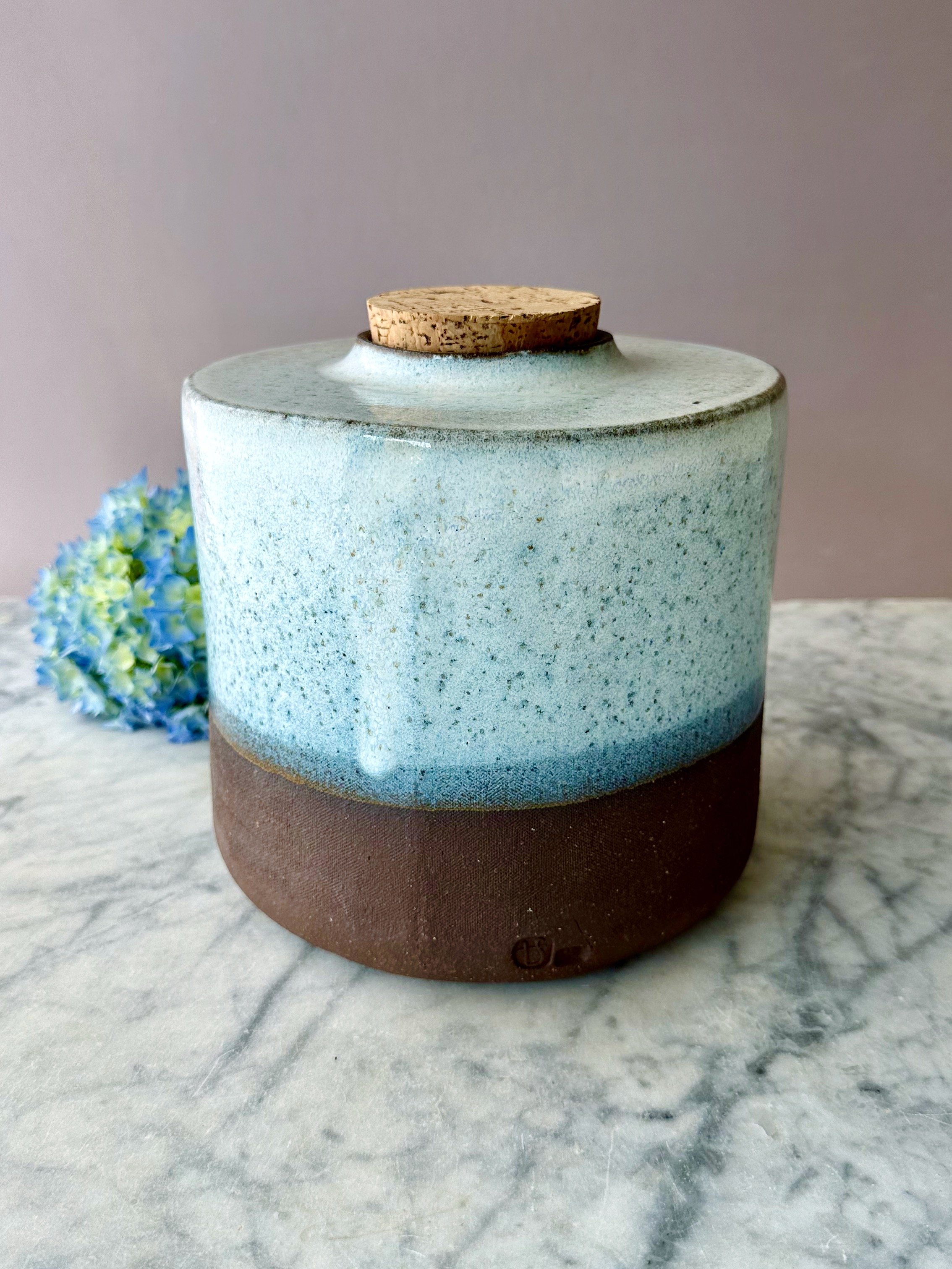 Serenity Urn -200- Full Size