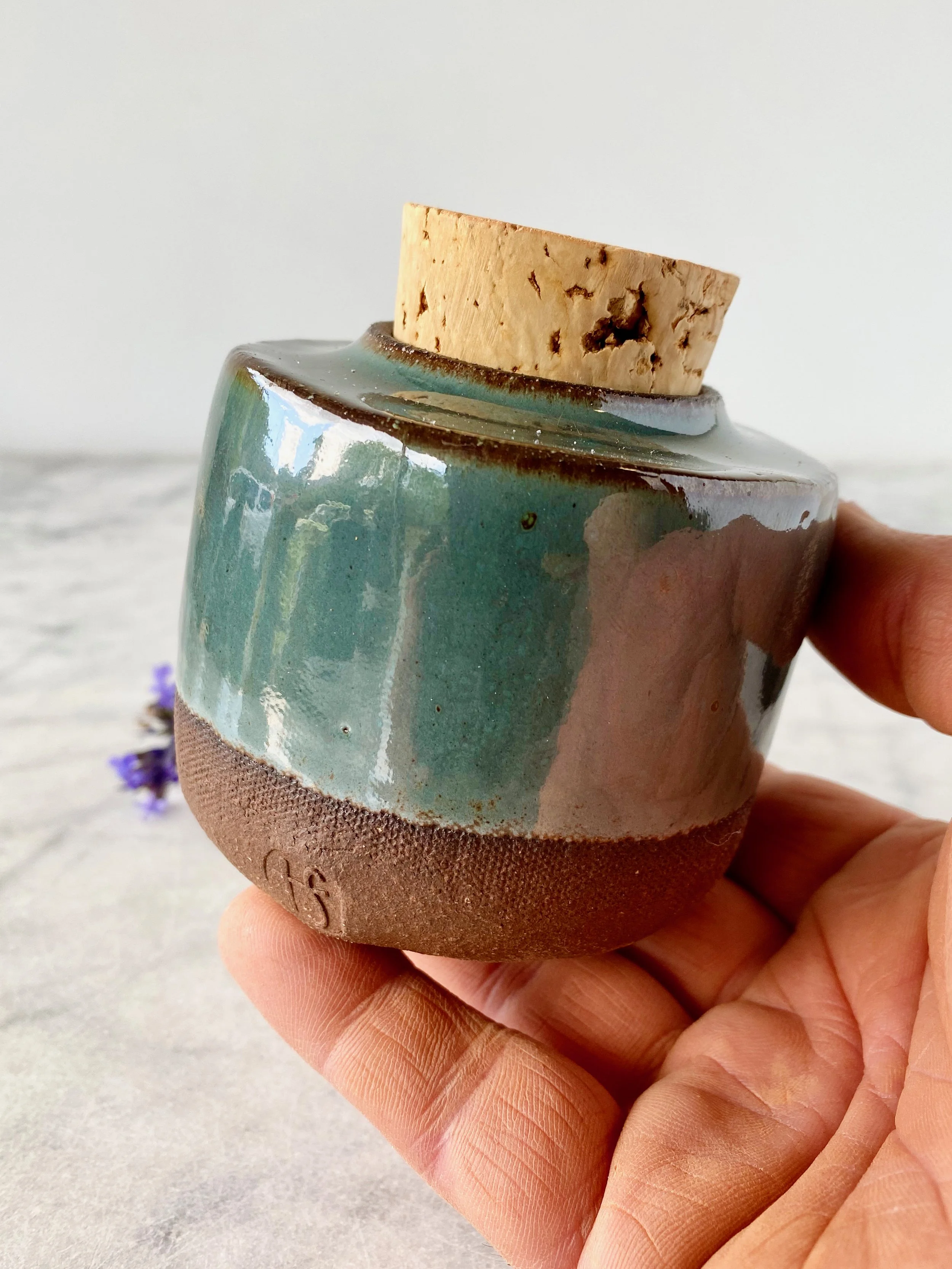 Serenity Urn -10- Small Pets, Keepsake