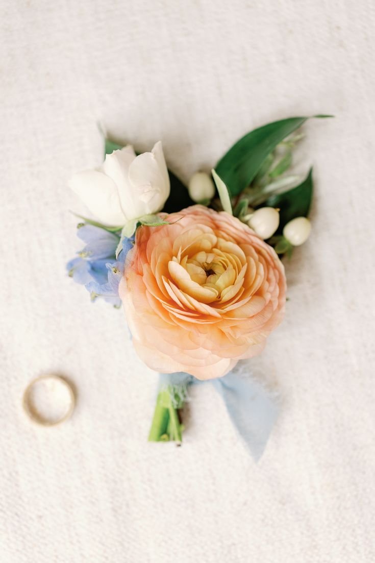 Spring Boutonniere.jpeg