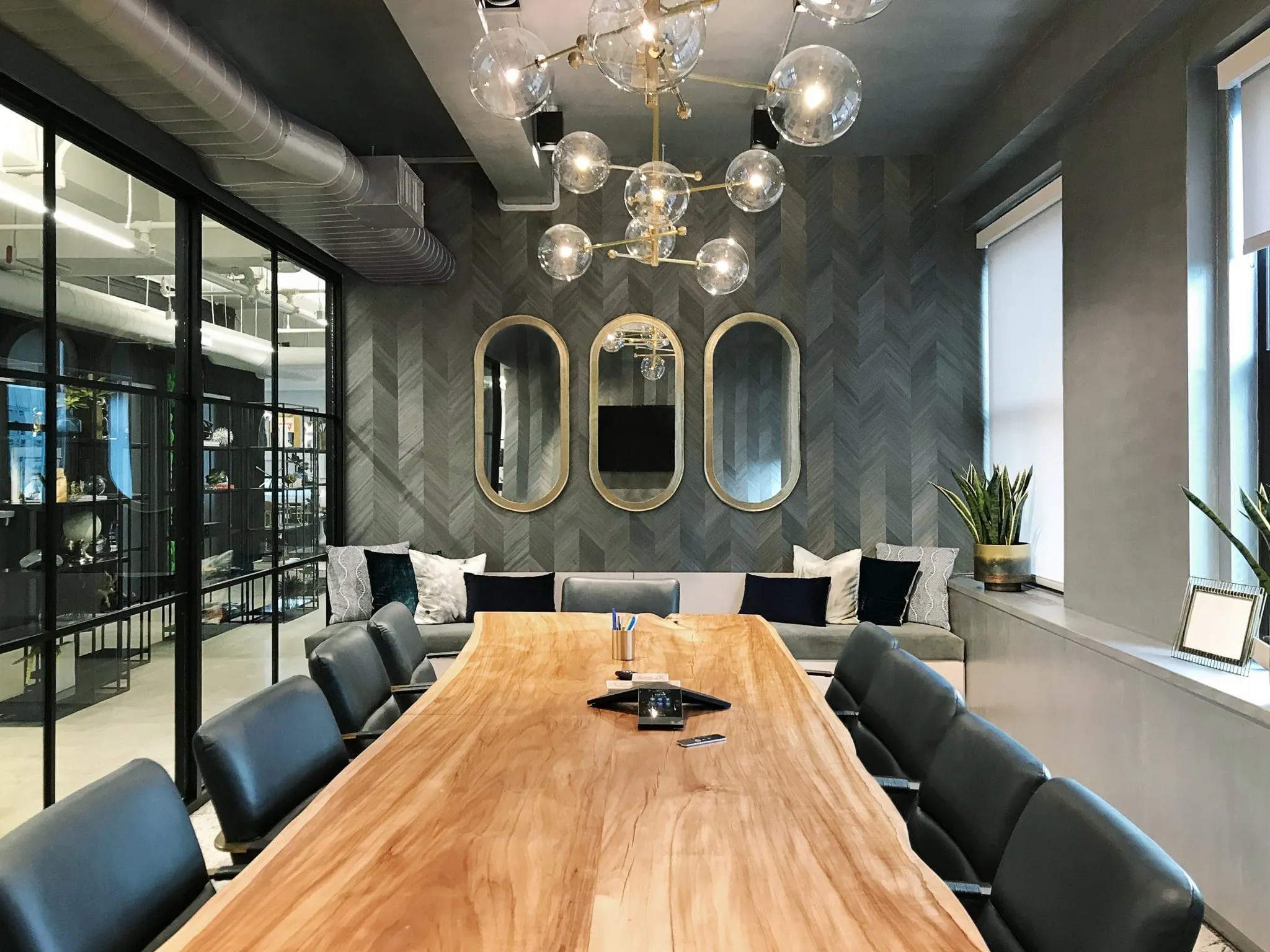 Modern-office-design-ideas-by-Decorilla-designer-Lorenzo-C-2048x1536.png