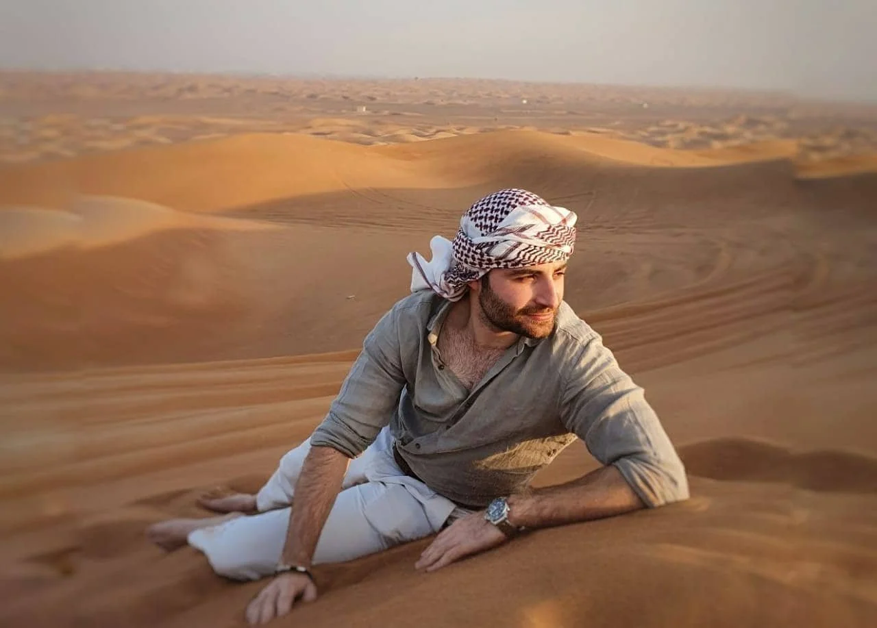Prey is hard to find in the UAE desert... #desertsafari #cortogreco #undiscover #citizenoftheworld