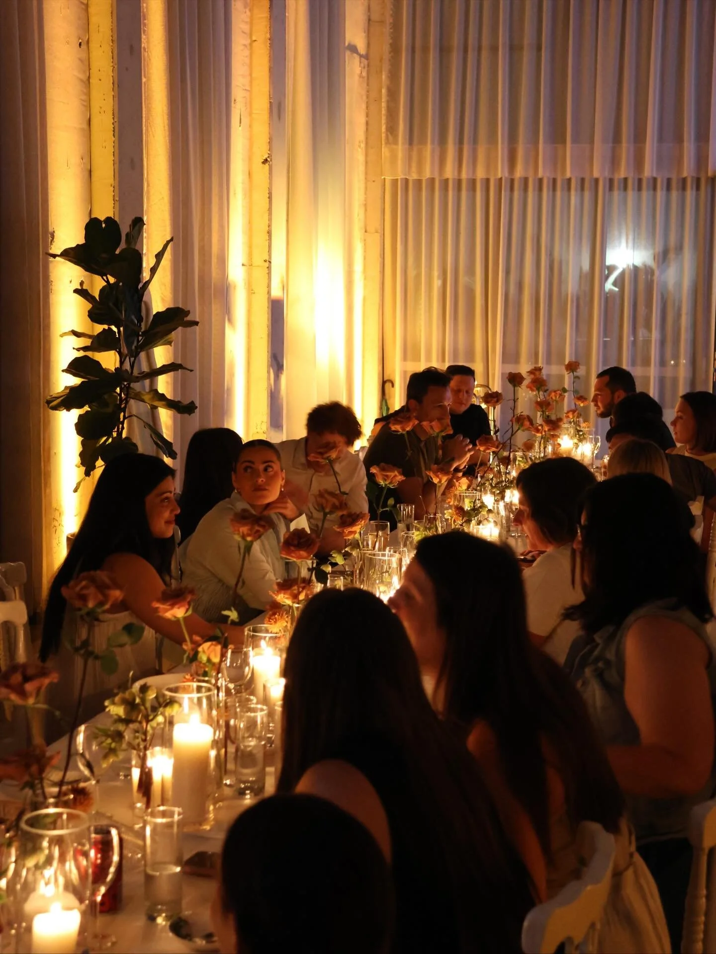 Dinner parties at Eventure Collective. ✨ 
This special tasting event with @radish_events styled by @designsbybooshi. Lighting by @djwarehousehire 

#dinnerparty #venue #sydney #privatedinner