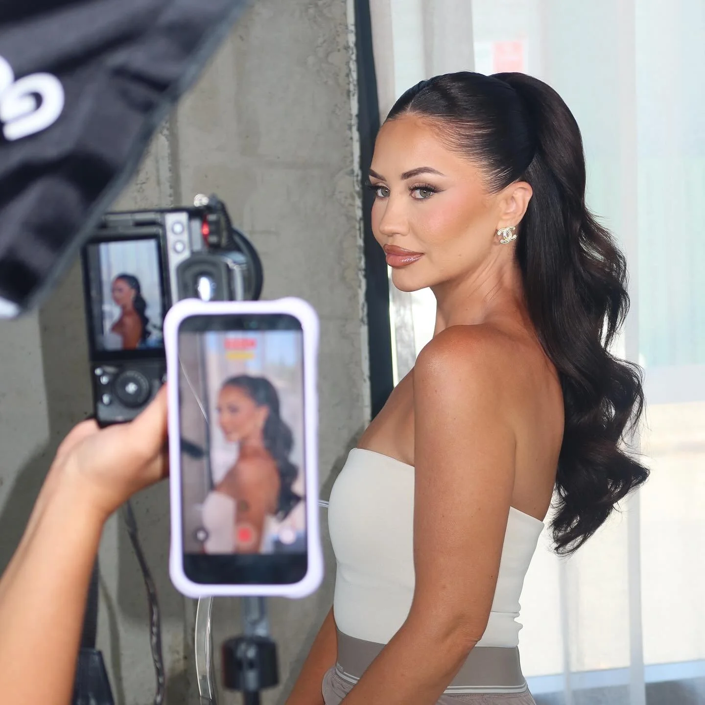Behind the scenes at @eventurecollective with @andiasmarohair and @cinematiccinderella 📸
