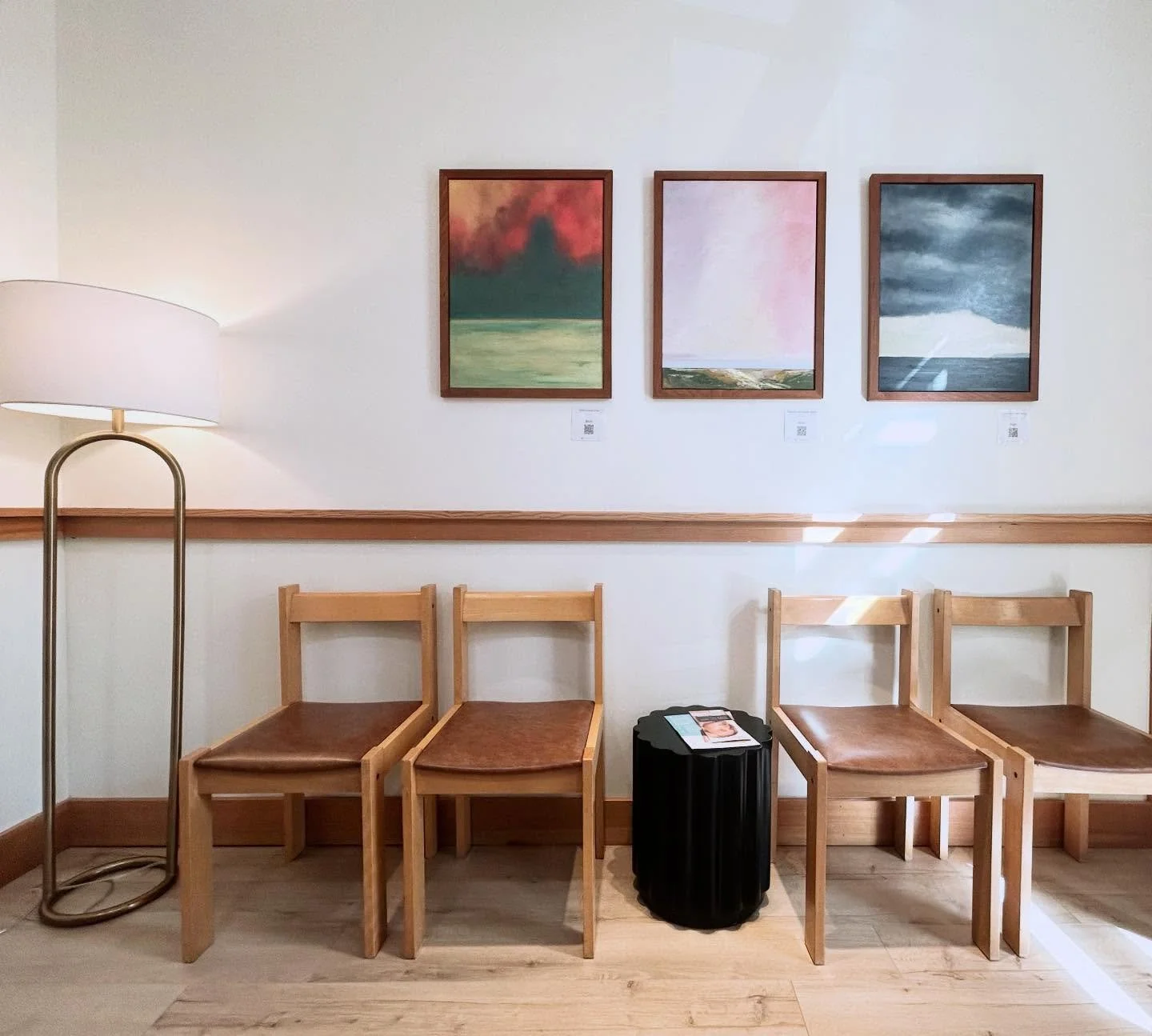 Don&rsquo;t spend your weekend in a crowded one of these! 

Grab an in person or virtual visit with 
Lincoln Smith PA-C and carry on! Link in profile.

Views from the waiting room courtesy of @snapshotseattle