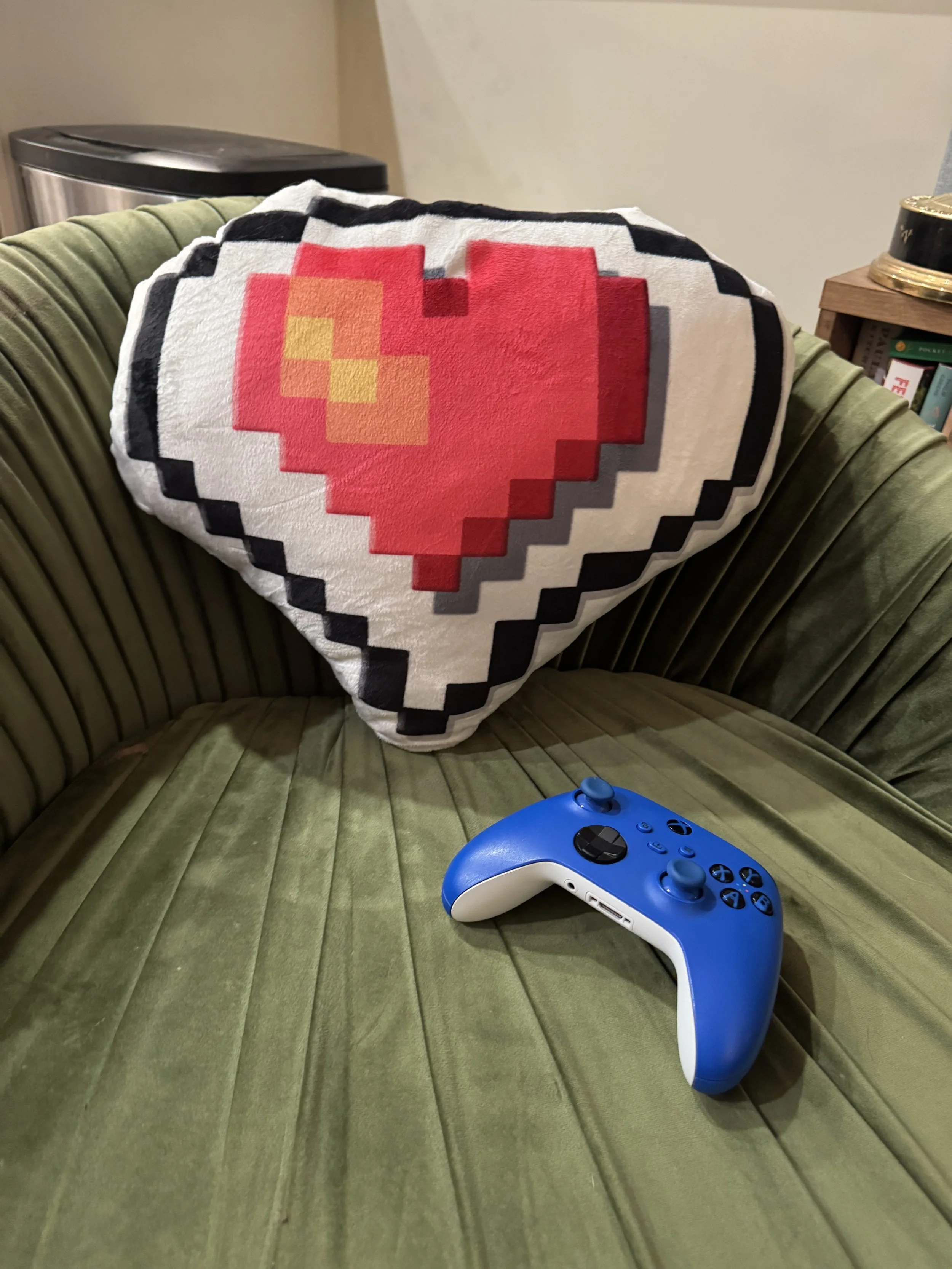 8-Bit Heart Pillow – Stardew Edition