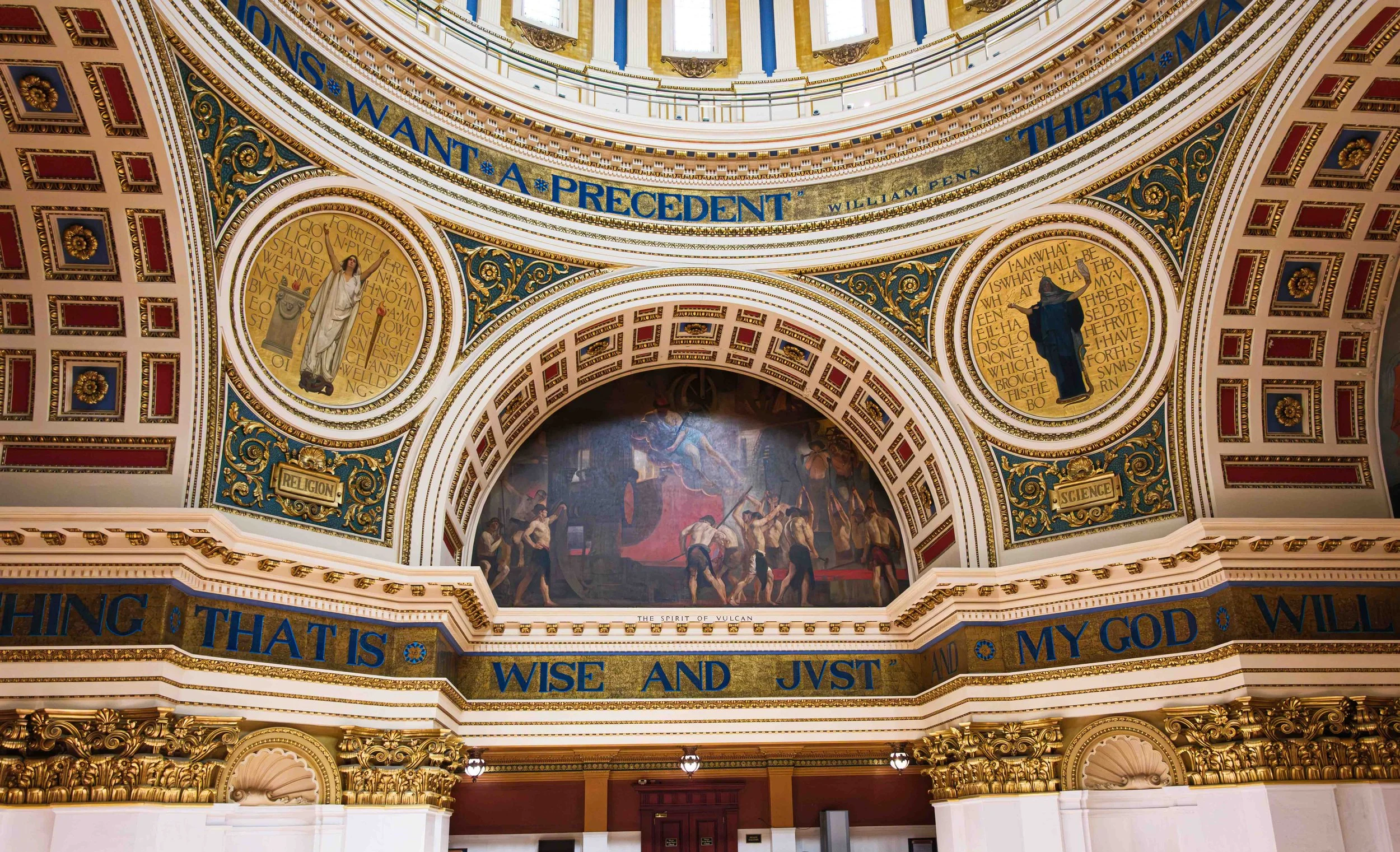 Religion and Science Symbols in the Rotunda