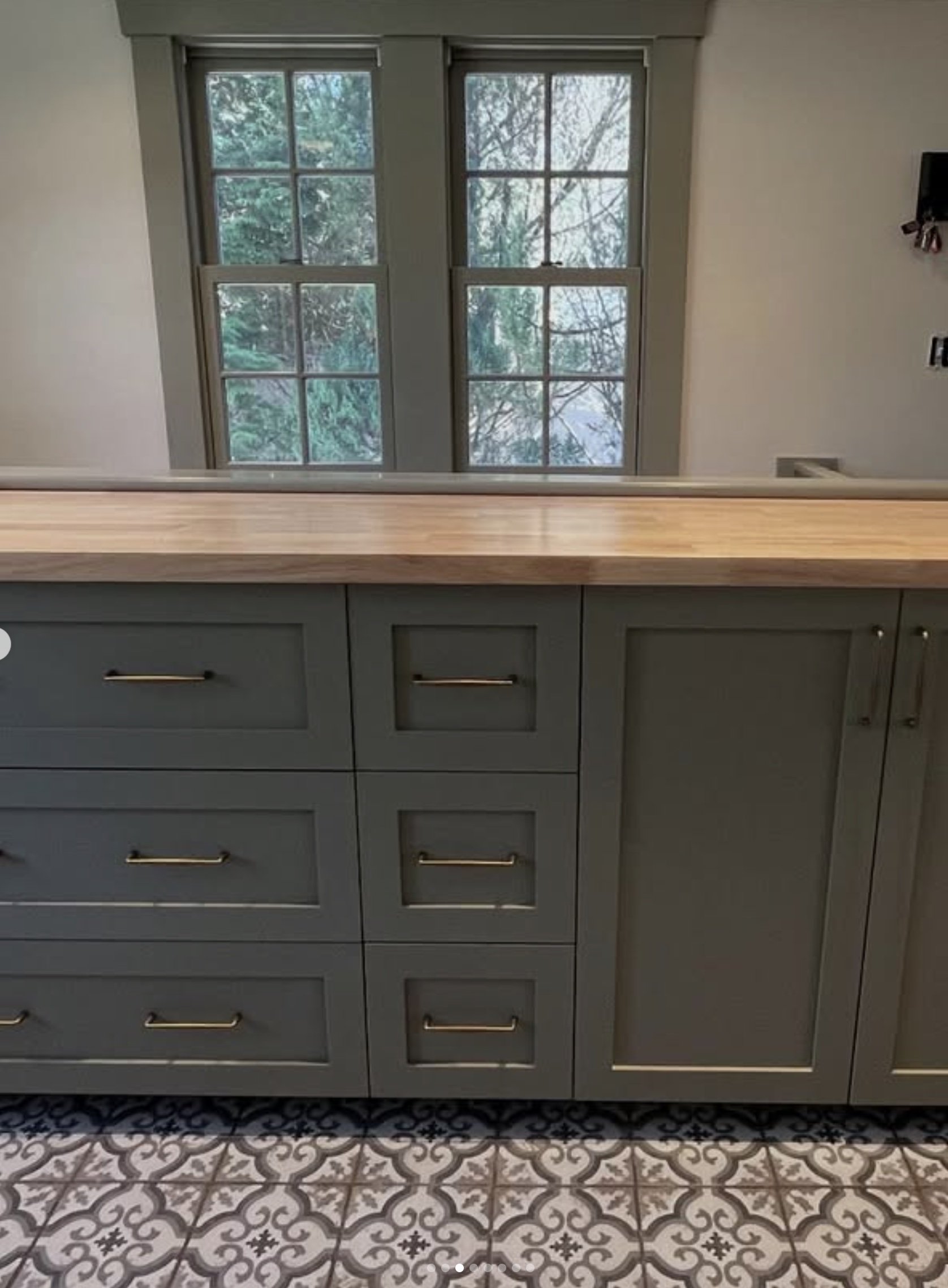 Weston_Massachusetts_Custom_Mudroom_6.jpg