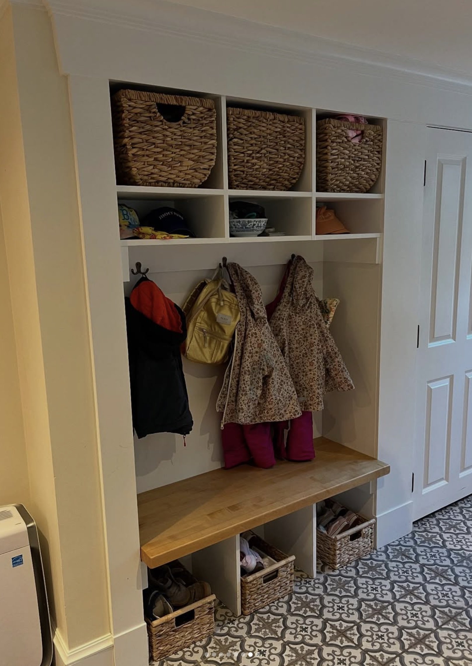 Weston_Massachusetts_Custom_Mudroom_2.jpg
