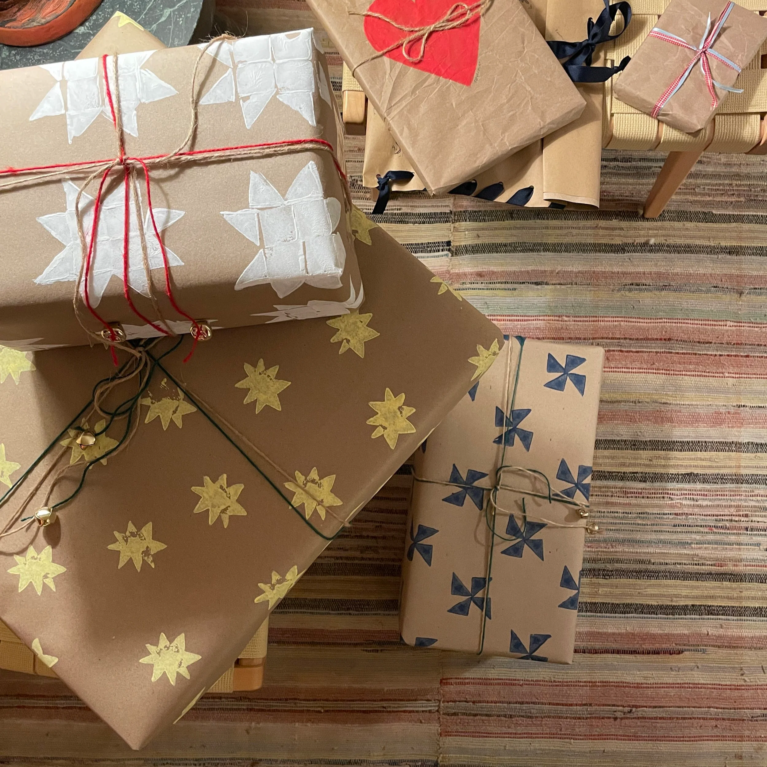 Pickin’ and Musing: December