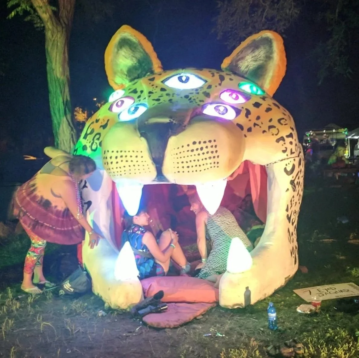 jaguar%2Bwith%2Bpeople.jpg