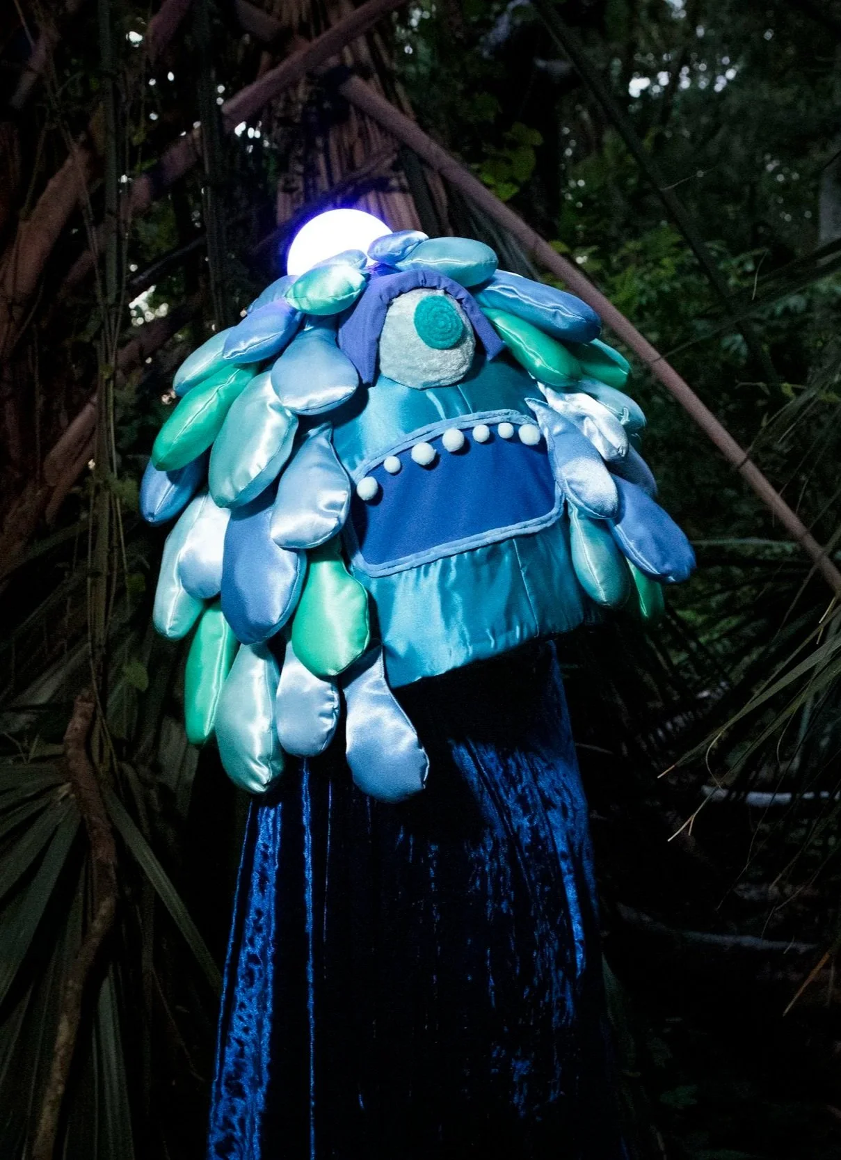 keepers+-+whale+with+glowing+orb.jpg