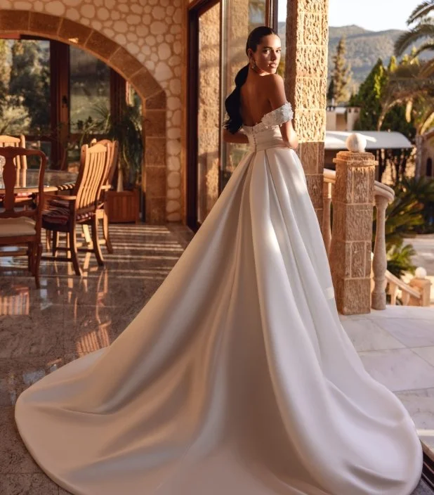 Screenshot_4-1-2026_11309_demetrios.com.jpeg (Copy)