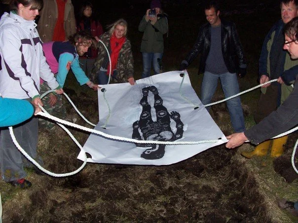 Process(ion) 01 Burial