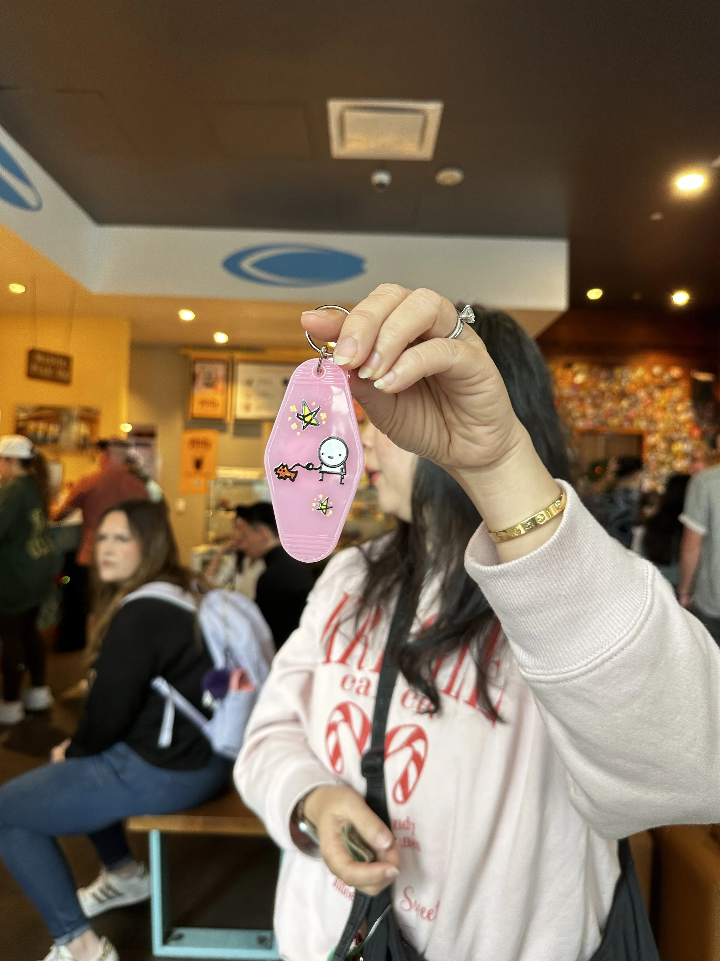 06-RealWorld-Philz-2025-Popup-Customer-Sally-Pink-Keychain-age15.jpg