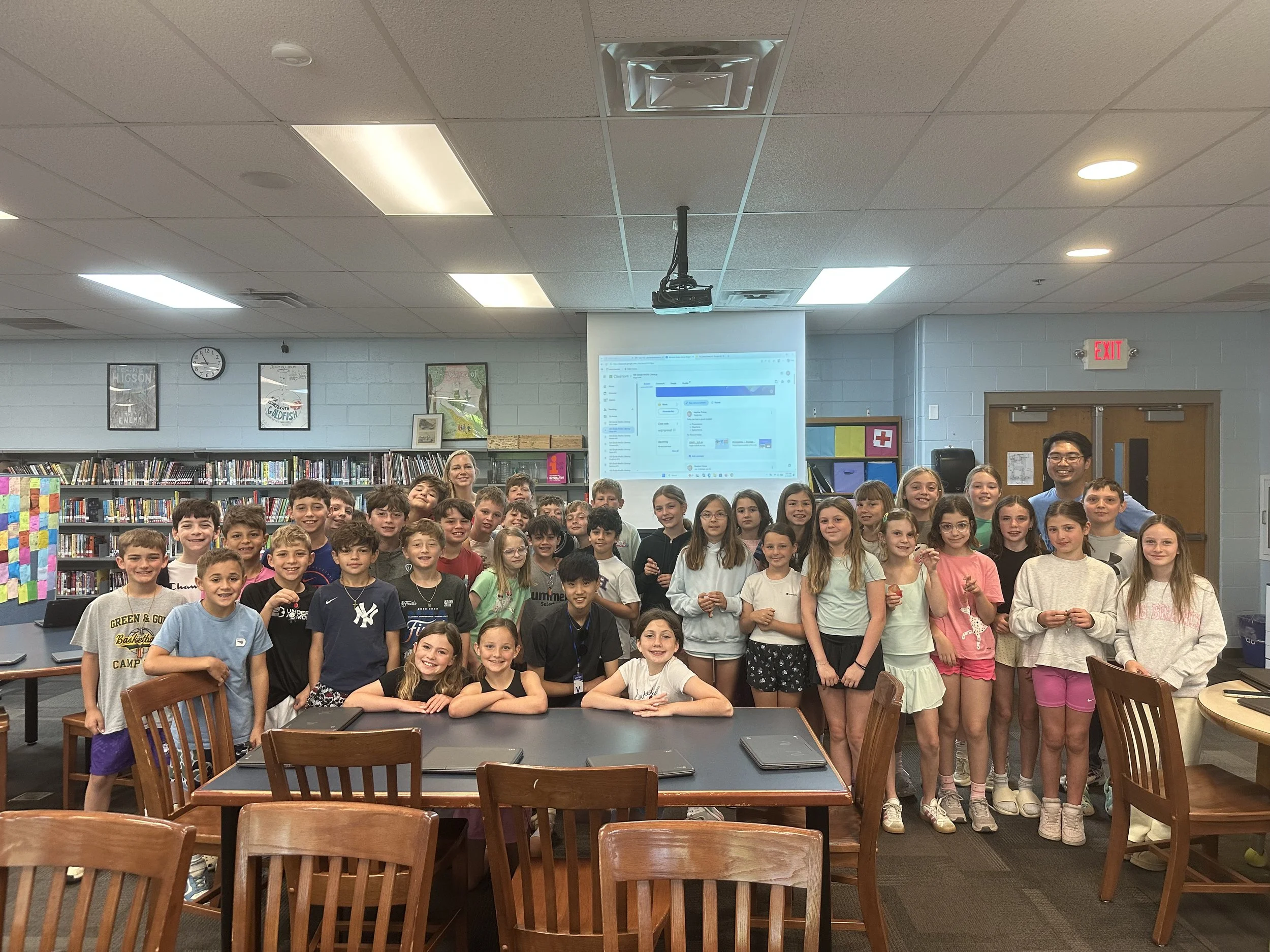 KNOLLWOOD-13-group-photo-whole-class.jpeg