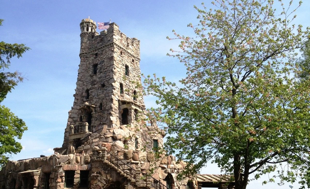Alster Tower in Boldt Castle.jpg