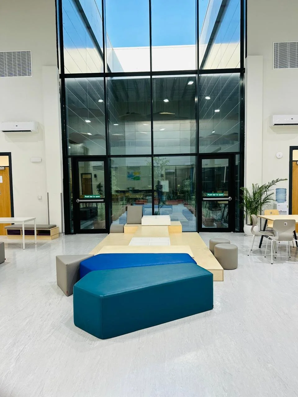 NEOM INTERIOR 4.jpeg