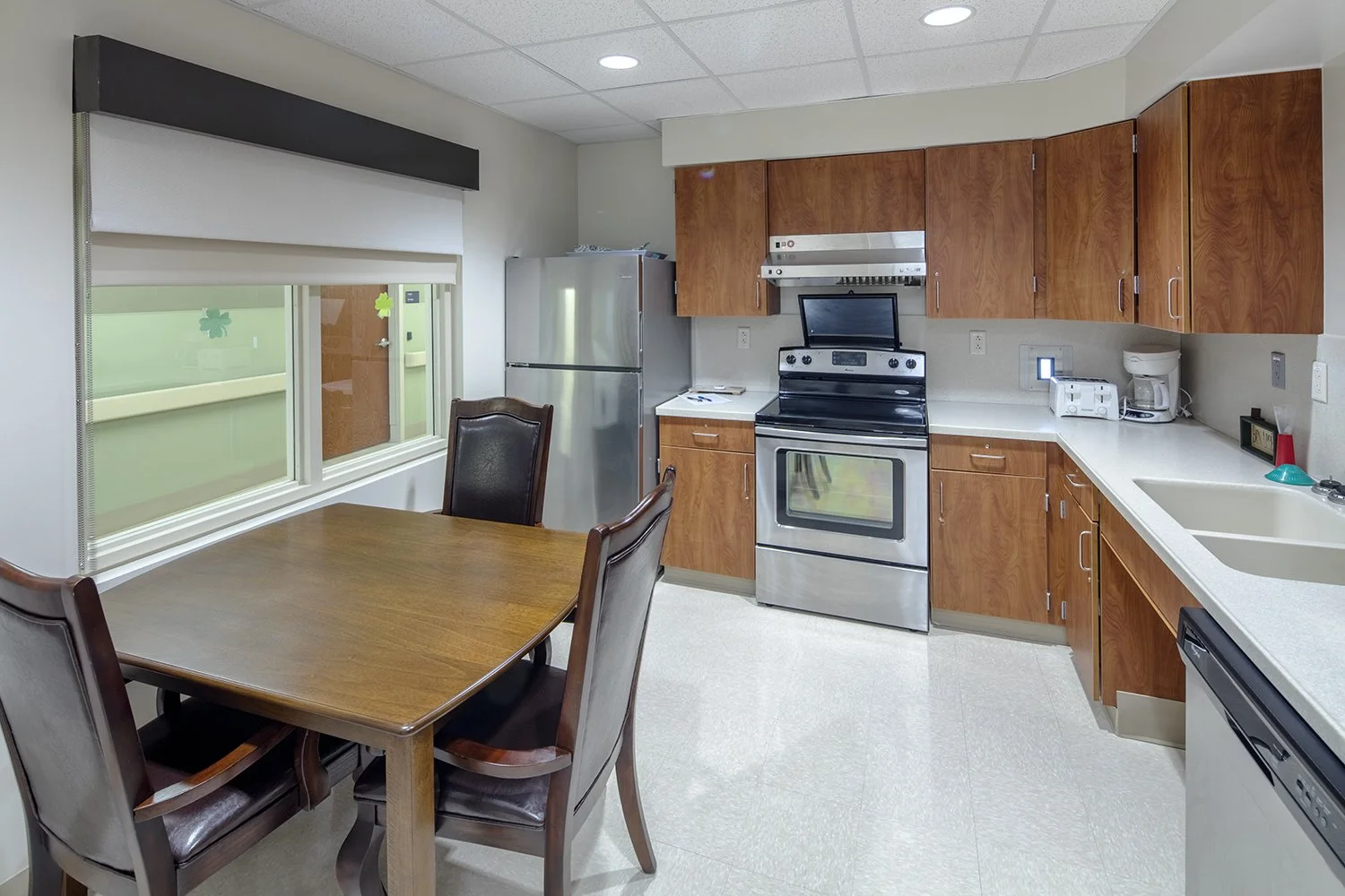 SMC_ARU_Int_Kitchen_4798_Revette.jpg