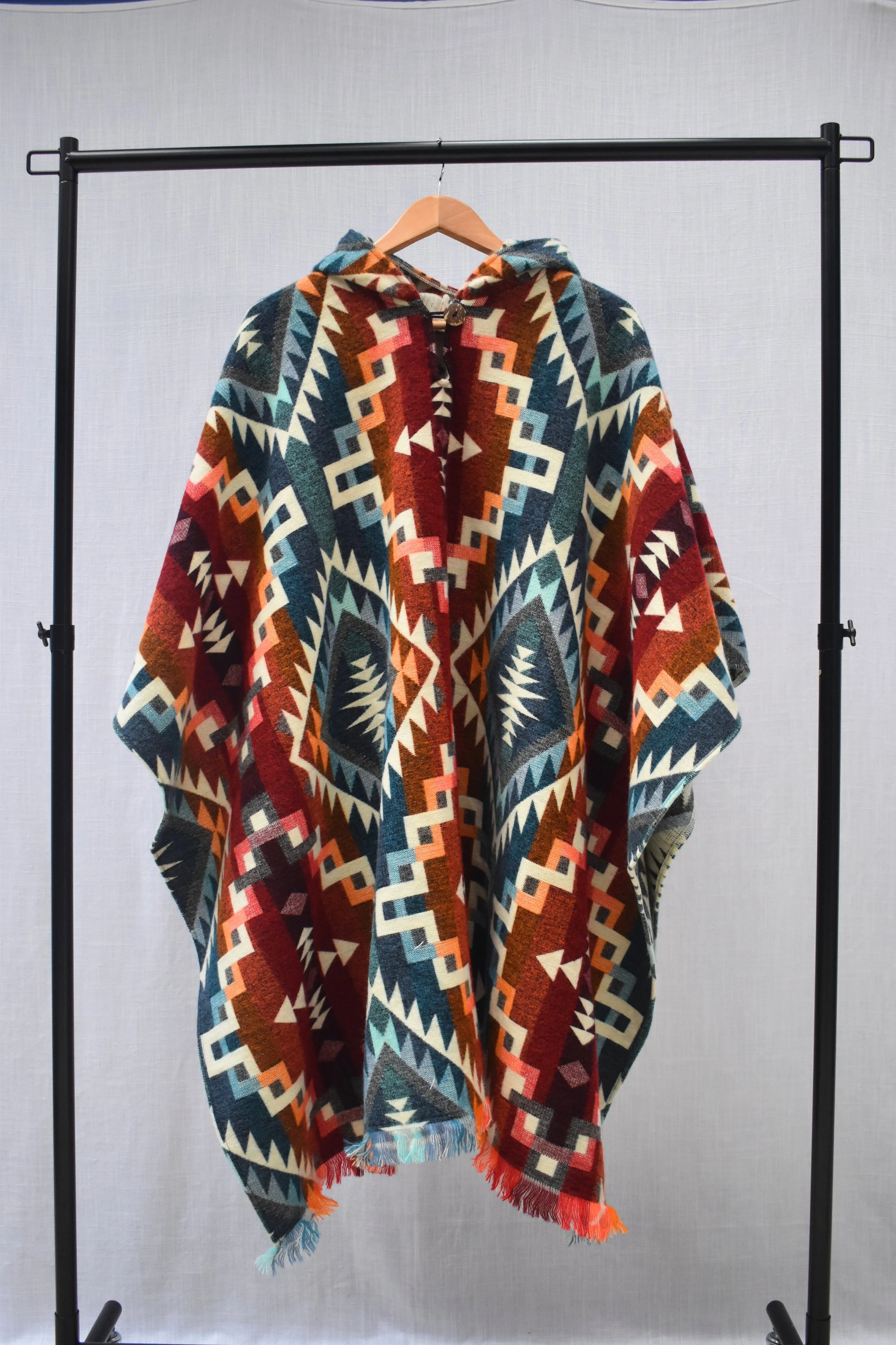 Poncho Andino - Rust & Teal Horizon