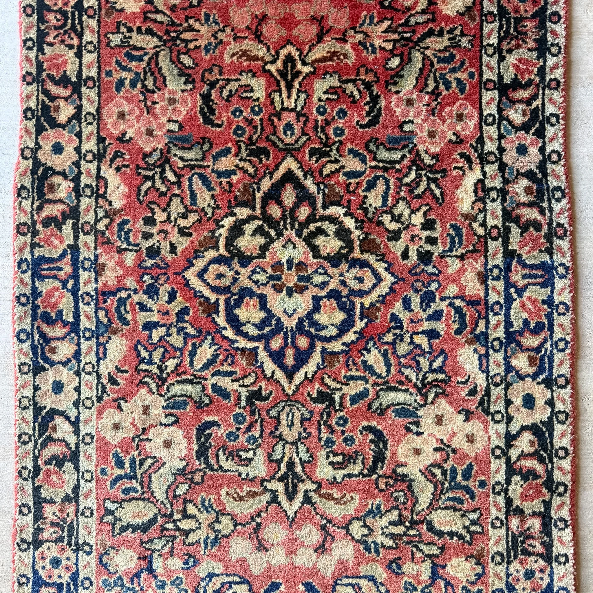 Maison de Fleurs | 2'4 x 4'8