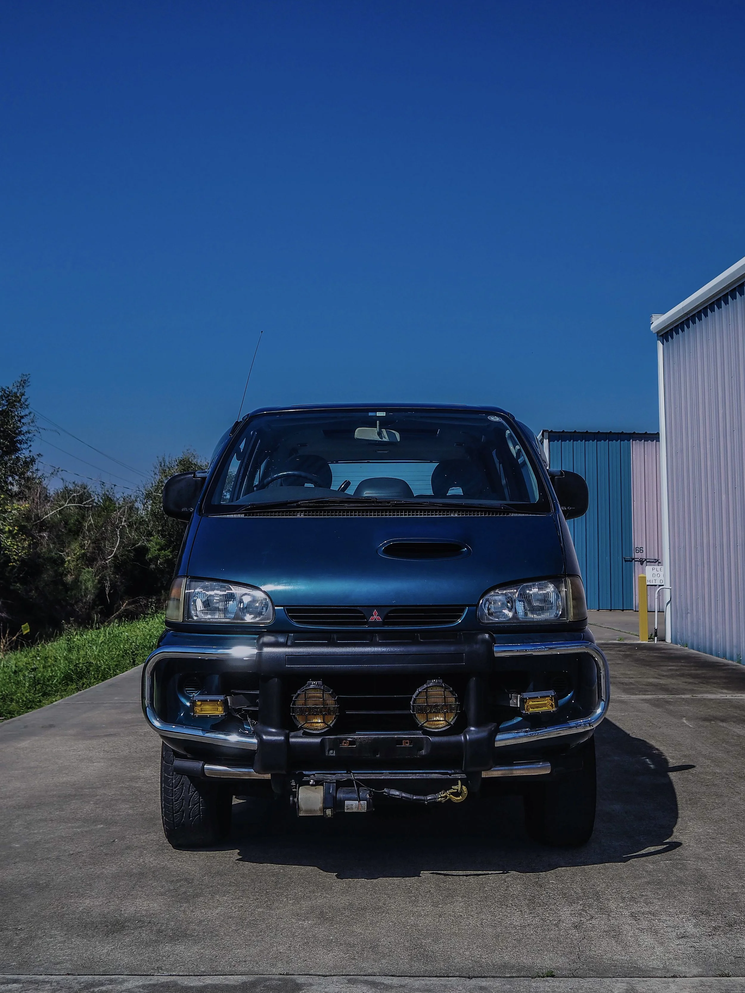 1997 Mitsubishi Delica