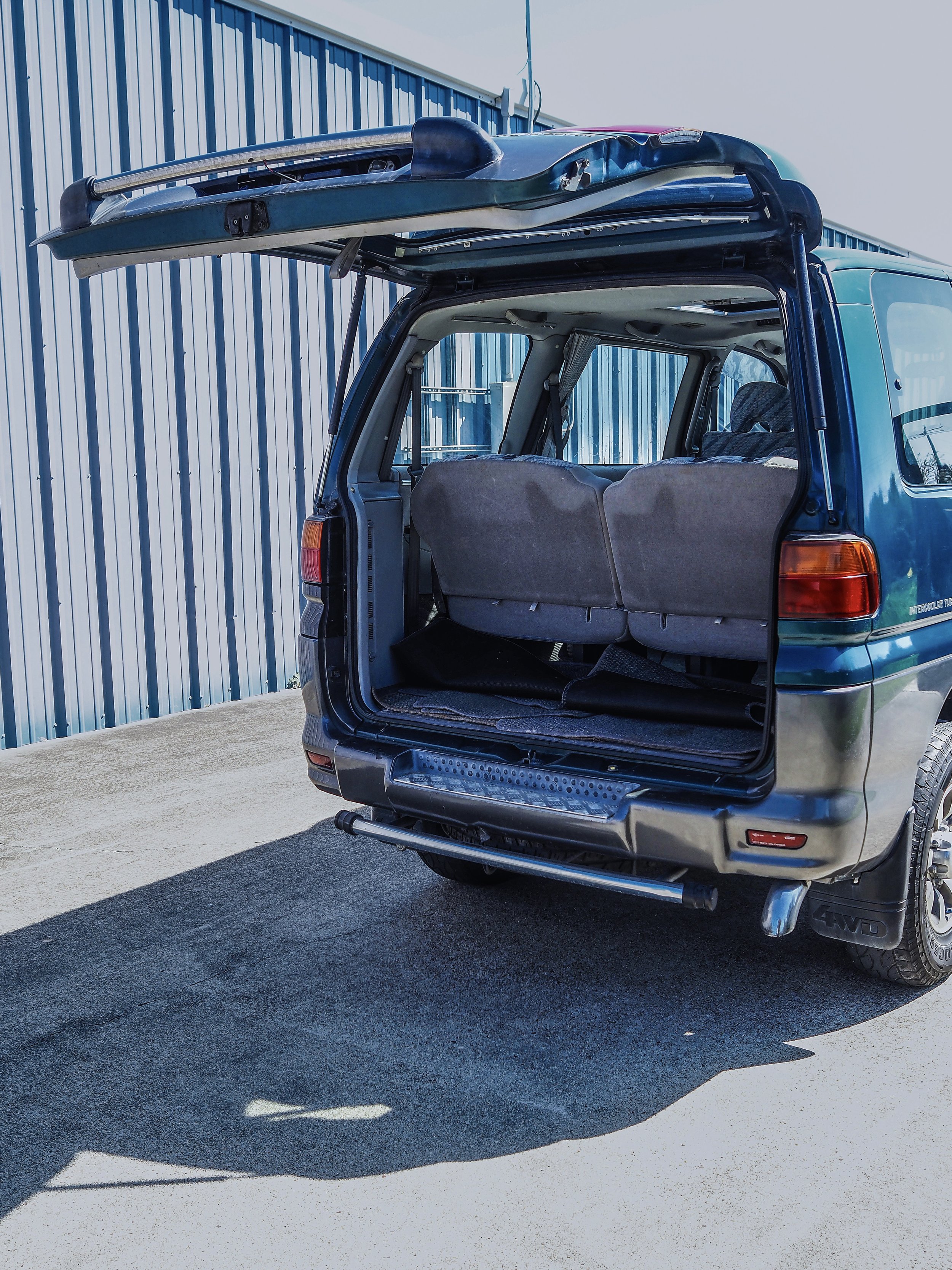 1997 Mitsubishi Delica JDM car for sale — photo 5 of 10