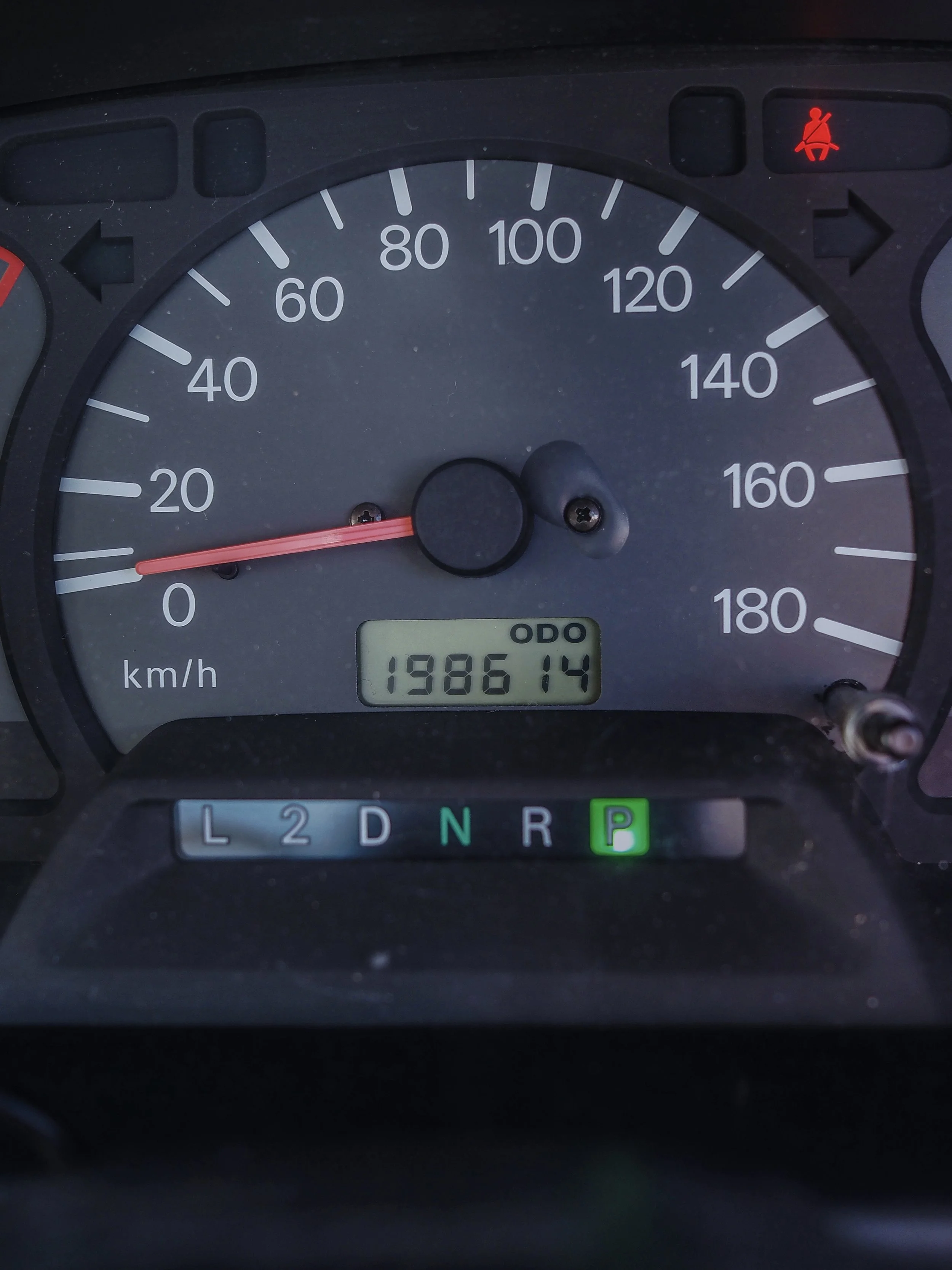 1997 Mitsubishi Delica JDM car for sale — photo 9 of 10