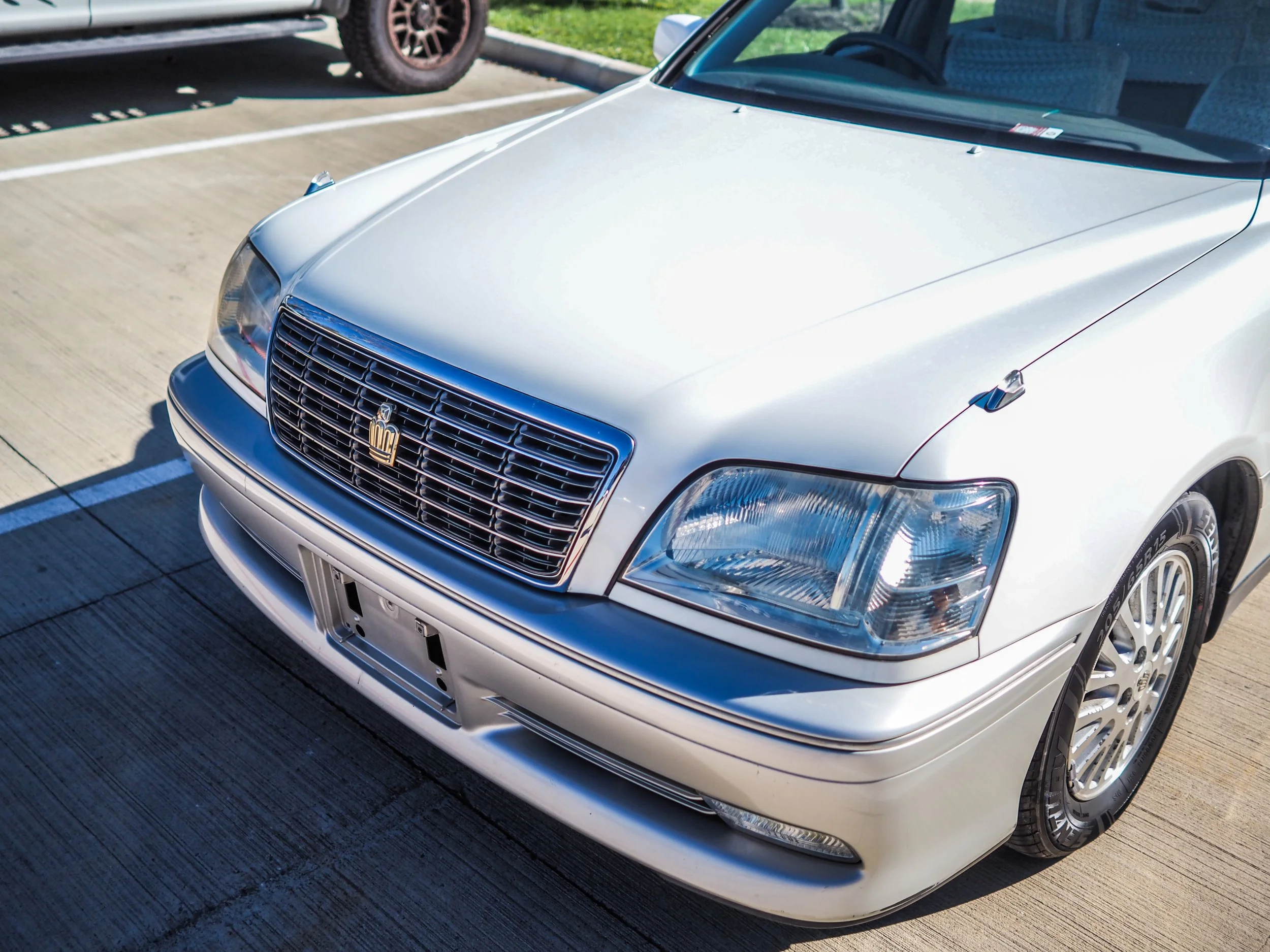 Toyota Crown JDM Import Guide