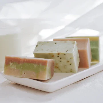 Handmade-Soap-Set-Traditional-Indigenous-Plants-1_360x.webp