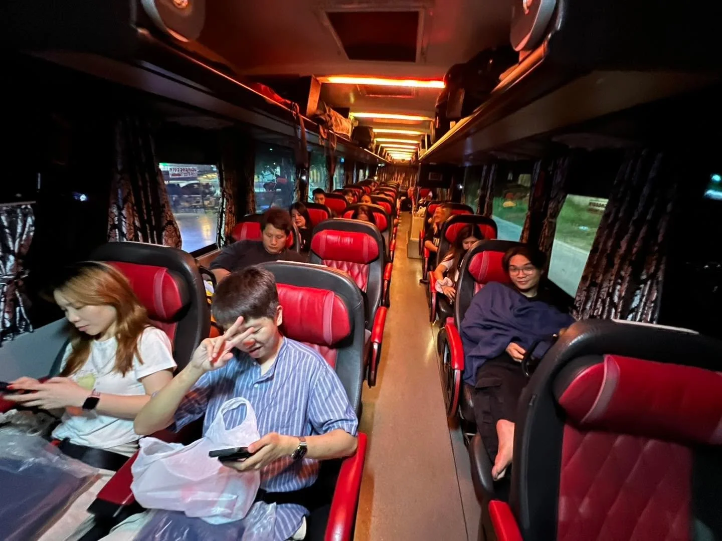 🚗 พร้อมออกเดินทาง! สู่นาวโอพี 
หมอนรองคอ Dive Terminal พร้อม
ที่จอดรถฟรีพร้อม
ผ้าห่มพร้อม

เหลืออย่างเดียว&hellip;ตัวคุณ 😎
ไปลุยดำน้ำที่นาวโอพีกันเถอะ 🌊🤿
ความสนุกใต้น้ำกำลังรออยู่!!