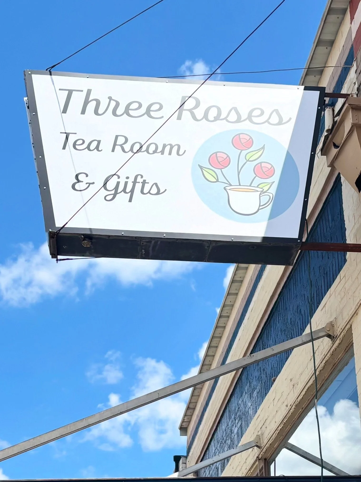 Location & Parking — 3 Roses Tea Room & Gifts