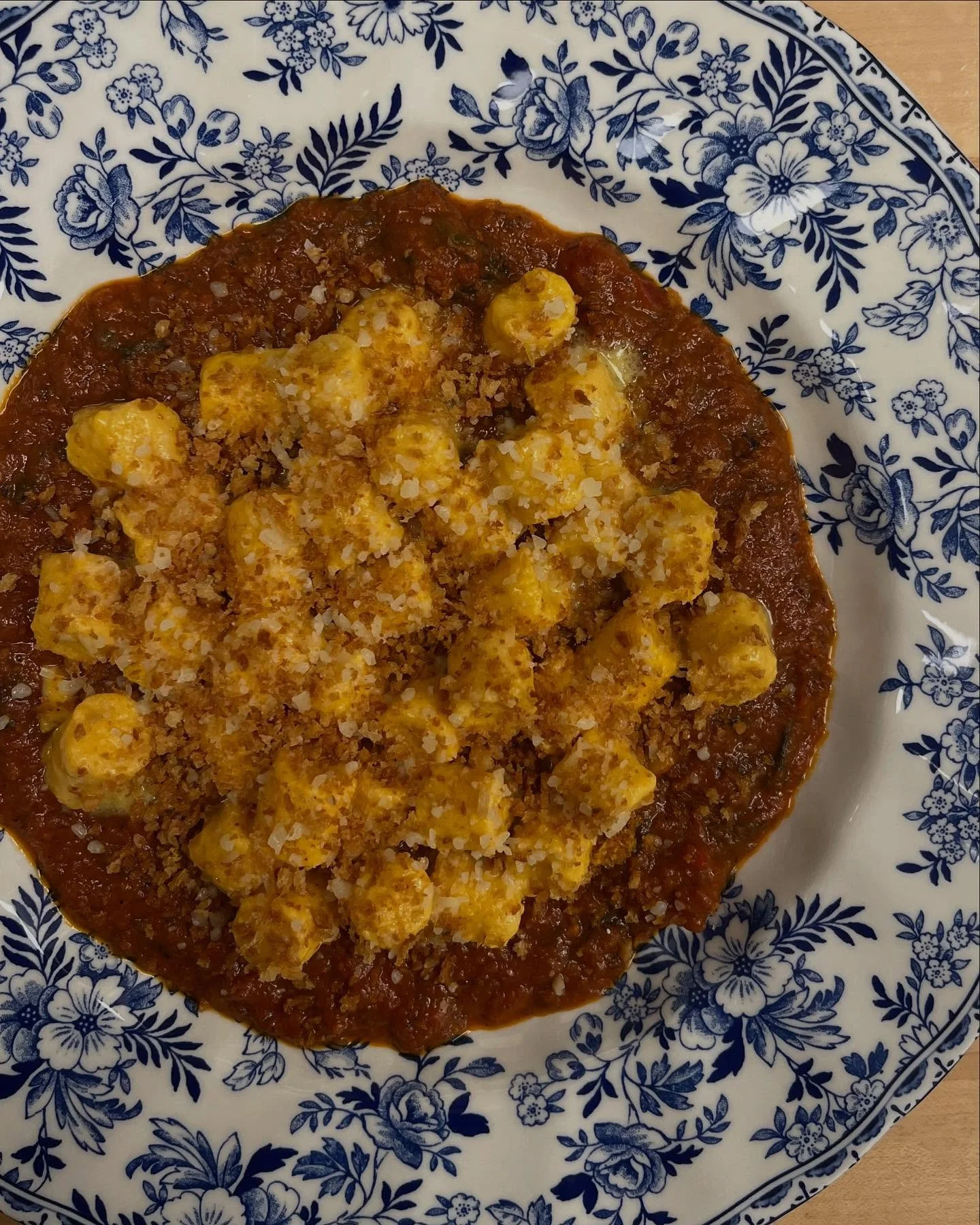 This was another fun dish to make/create. &ldquo;Puerto Rican&rdquo; Ricotta Gnocchi.
- PR Bolo
- Ricotta seasoned with my SAZON 
- Toasted panko with grapefruit zest.
This looks like any old Italian gnocchi but the flavor is very much of Puerto Rico