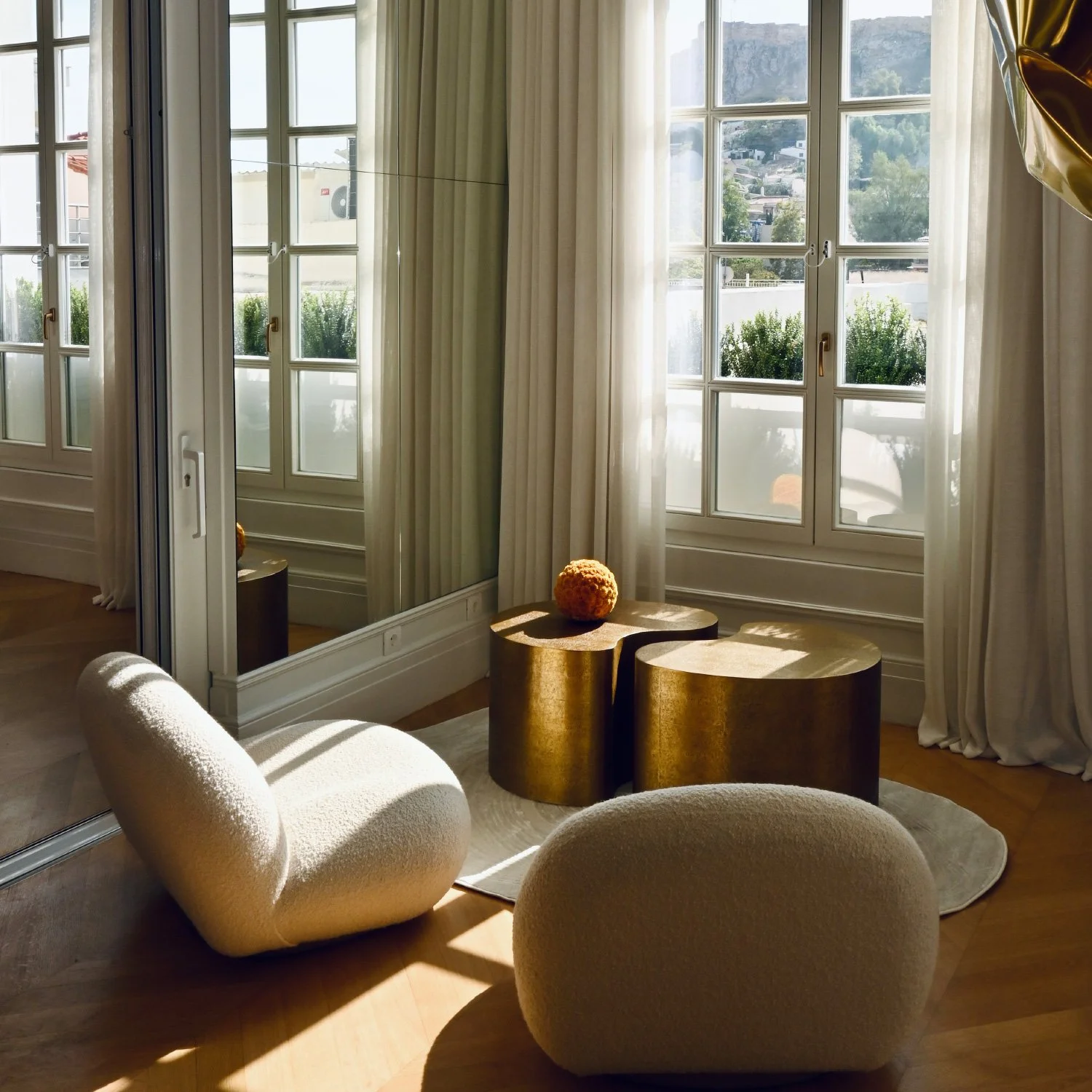17-acropolis-pied-a-terre-apartment-the-dolli.jpg