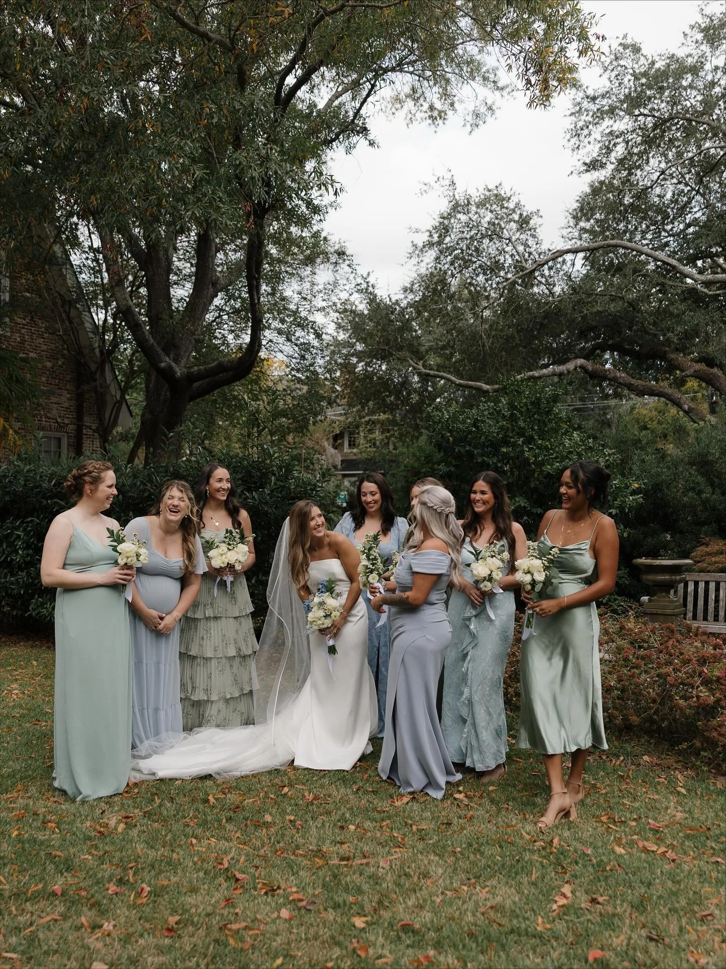 Jesus blessed Amber and Justin with the PERFECT overcast weather for their wedding. I can&rsquo;t get over how beautiful this day was! So thankful to a part of it🤍

Inquire to secure your date! Still have some 2026/2027 spots available.

[charleston